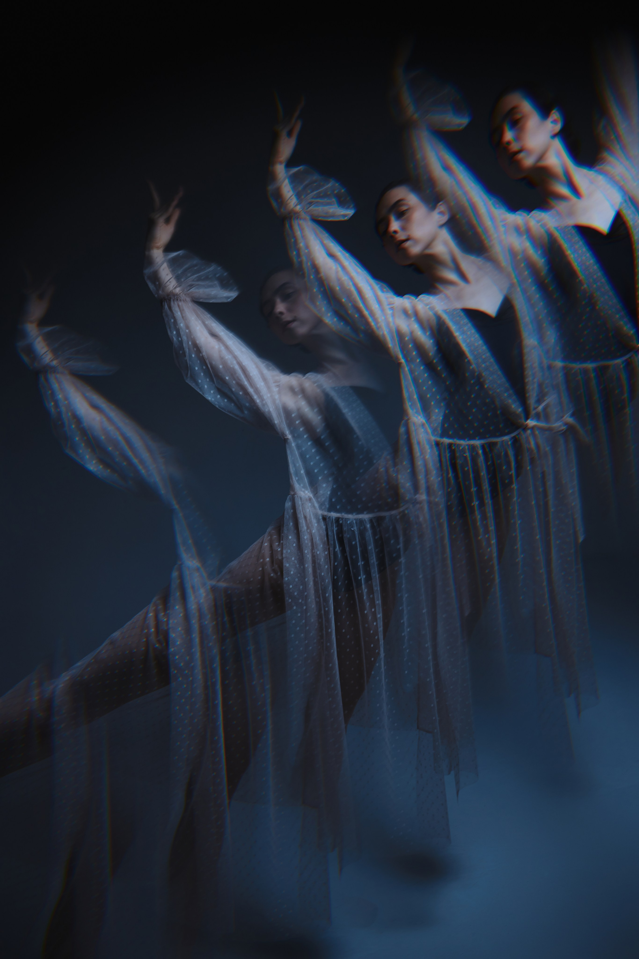 Фотосессия в образе балерины в платье сетка СИНИОКО. Одежда из Санкт-Петербурга СИНИОКО