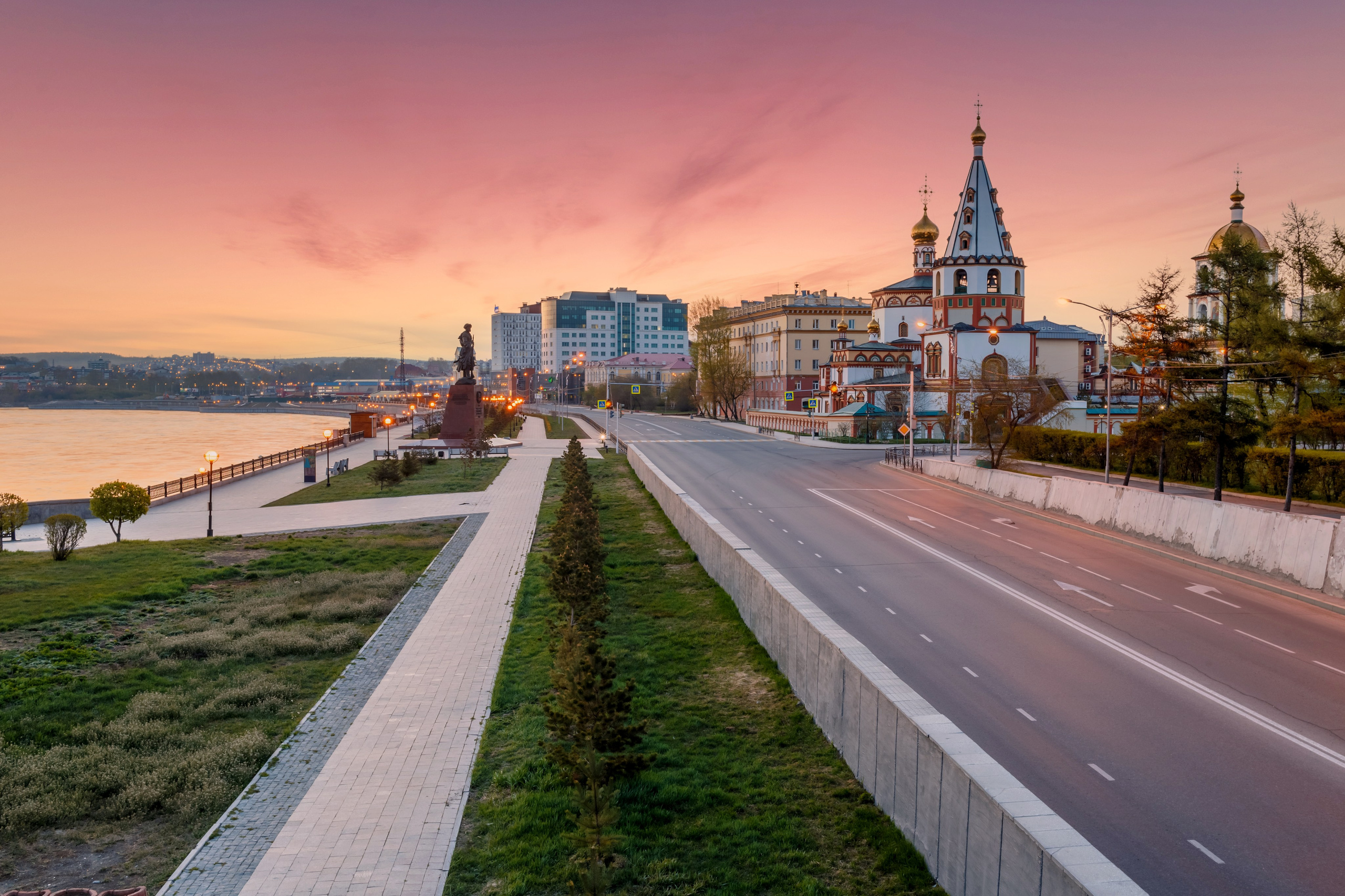 Обзорная экскурсия по Иркутску. Илья Буянов, гид по Байкалу, фотограф — baikalsky.com