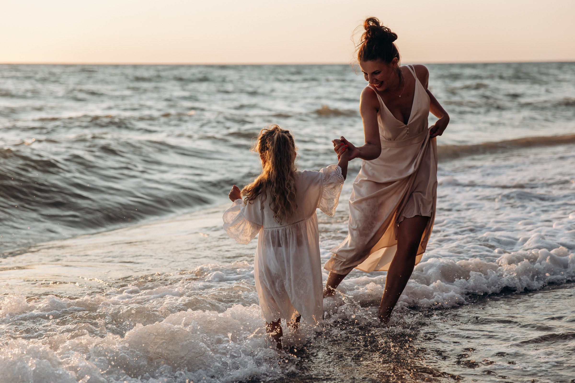 Ксения и её большая семья. Фотограф в Крыму — Федор зайцев. Свадебная, семейная и портретная съёмка. Фотографии для контента, для бизнеса. Корпоративная съёмка