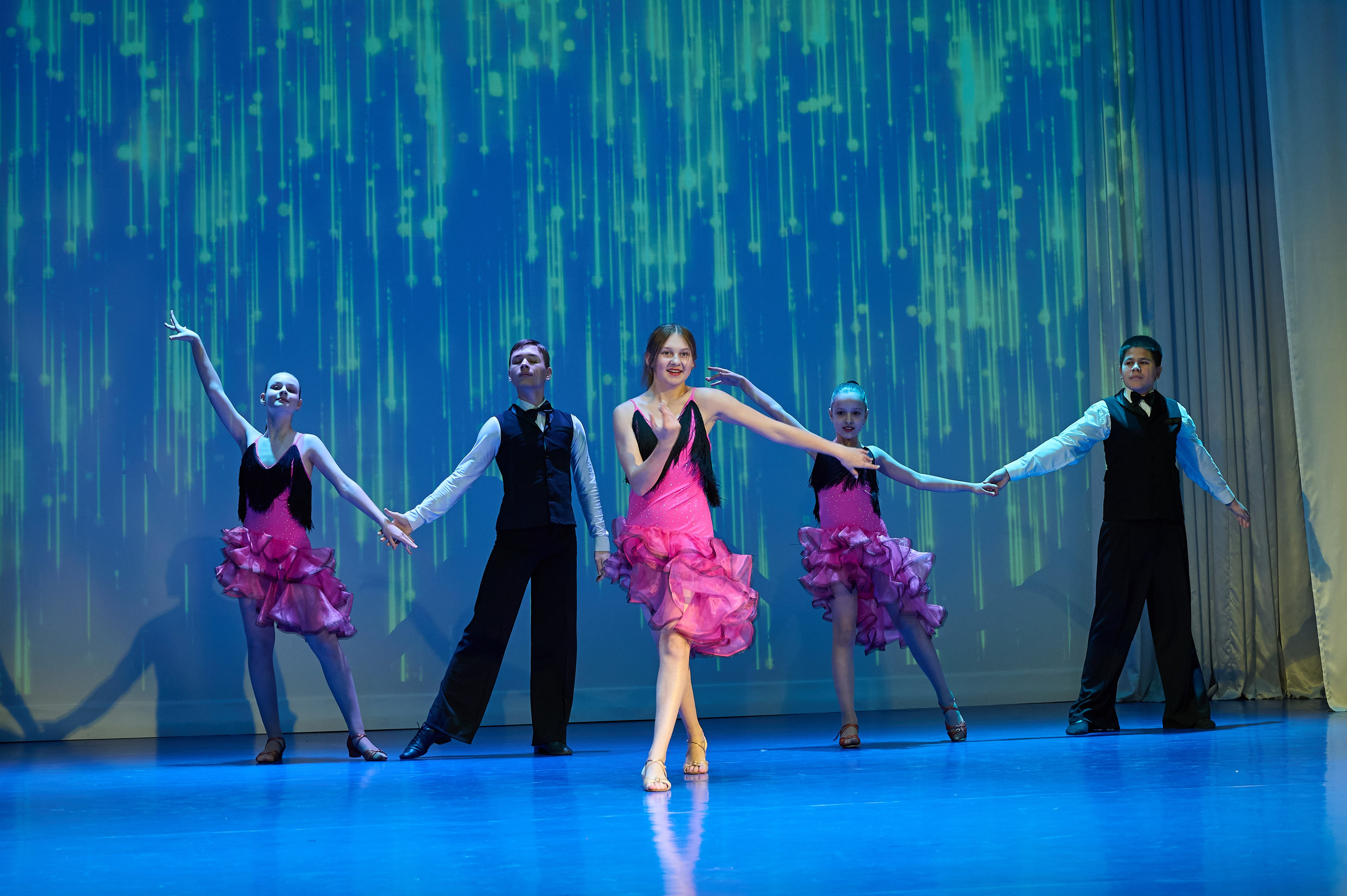 8 марта Марьина роща. Жизнь курорта Кабардинка в фотографиях