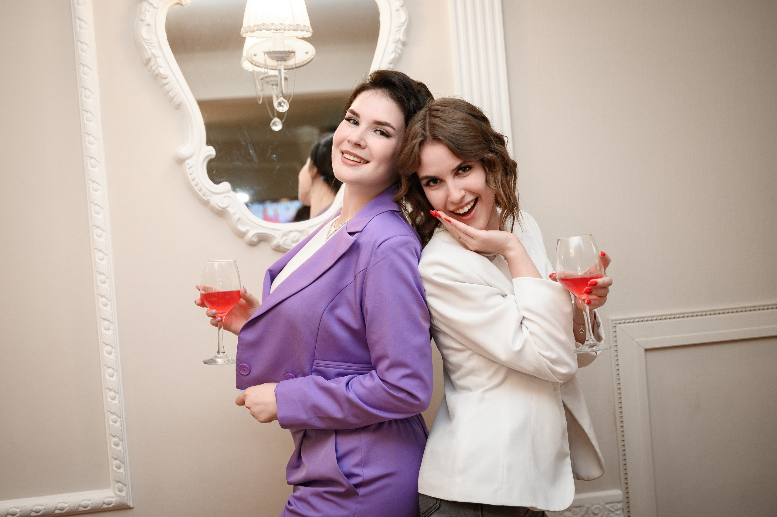 Фотосессия для выпускников на выпускном в Санкт-Петербурге с ретушью фотографий.