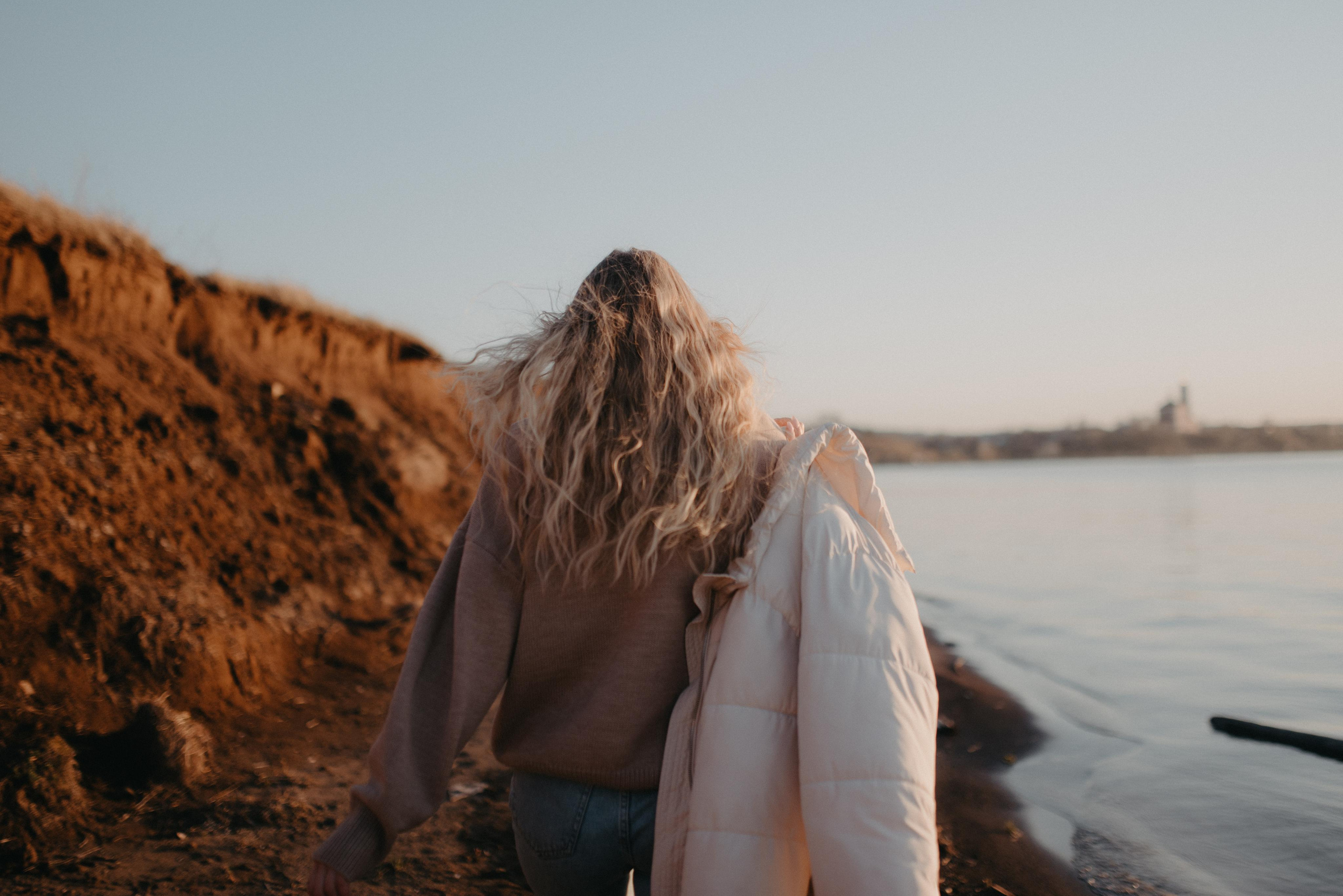 Закат в приятной компании. Главная