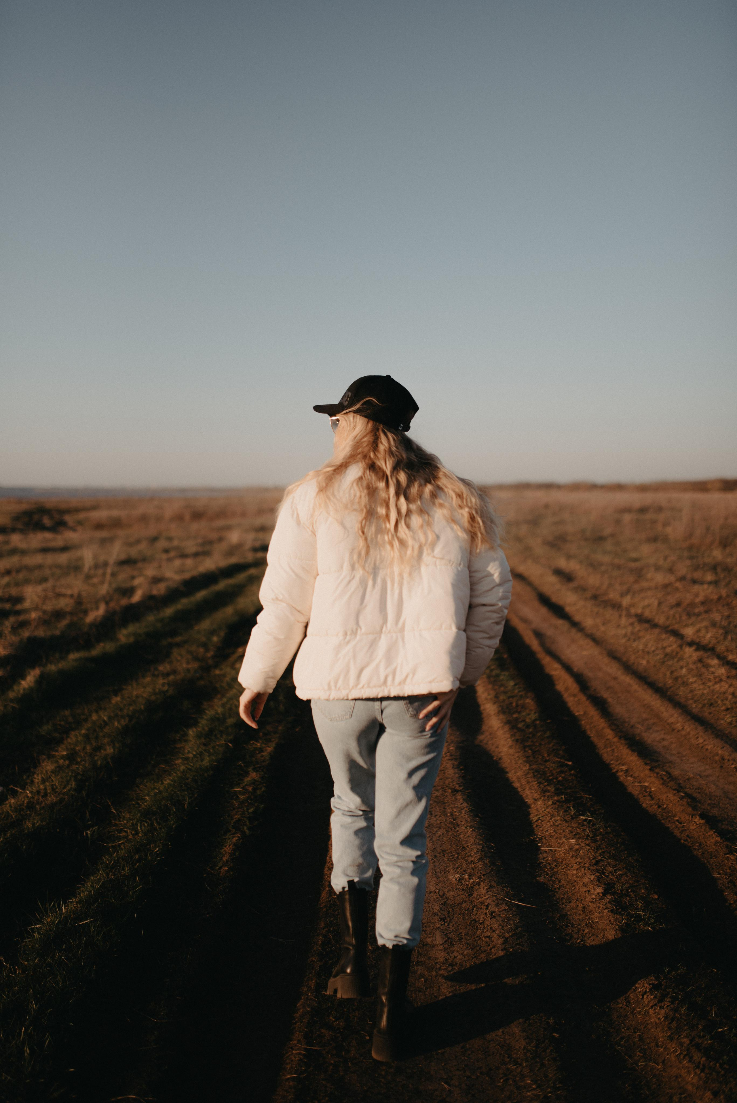 Закат в приятной компании. Главная