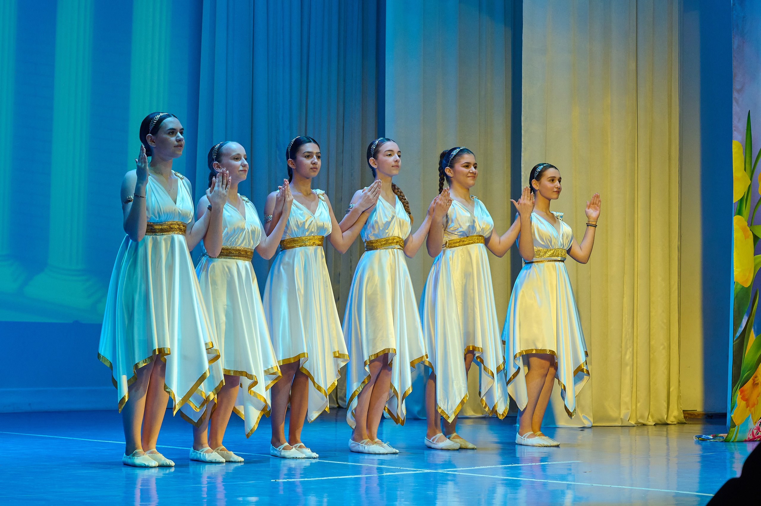 8 марта Марьина роща. Жизнь курорта Кабардинка в фотографиях