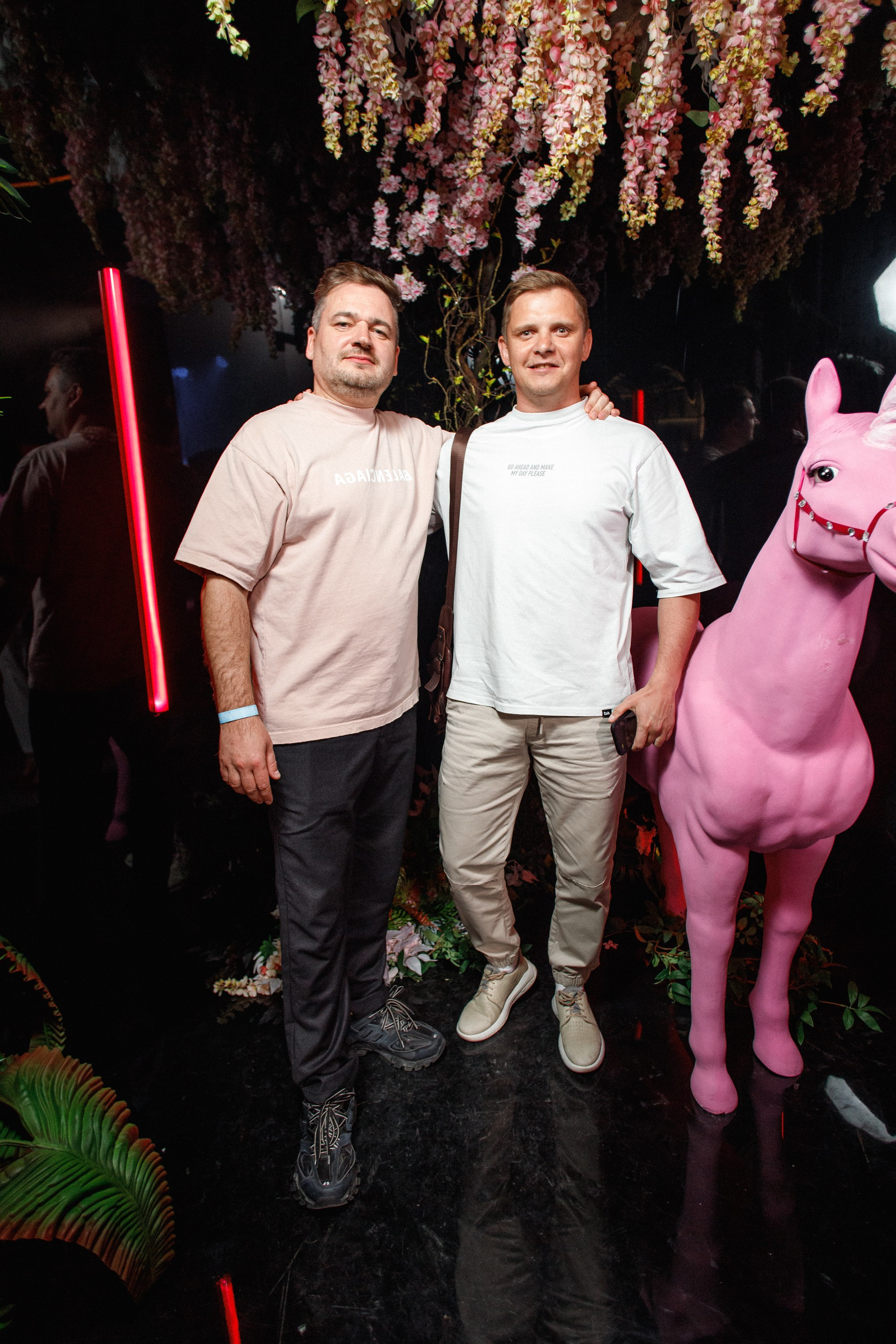 BRAVO FLORA EVENT. СВОИ. ФОТООТЧЕТЫ-СОБЫТИЯ-МЕСТА