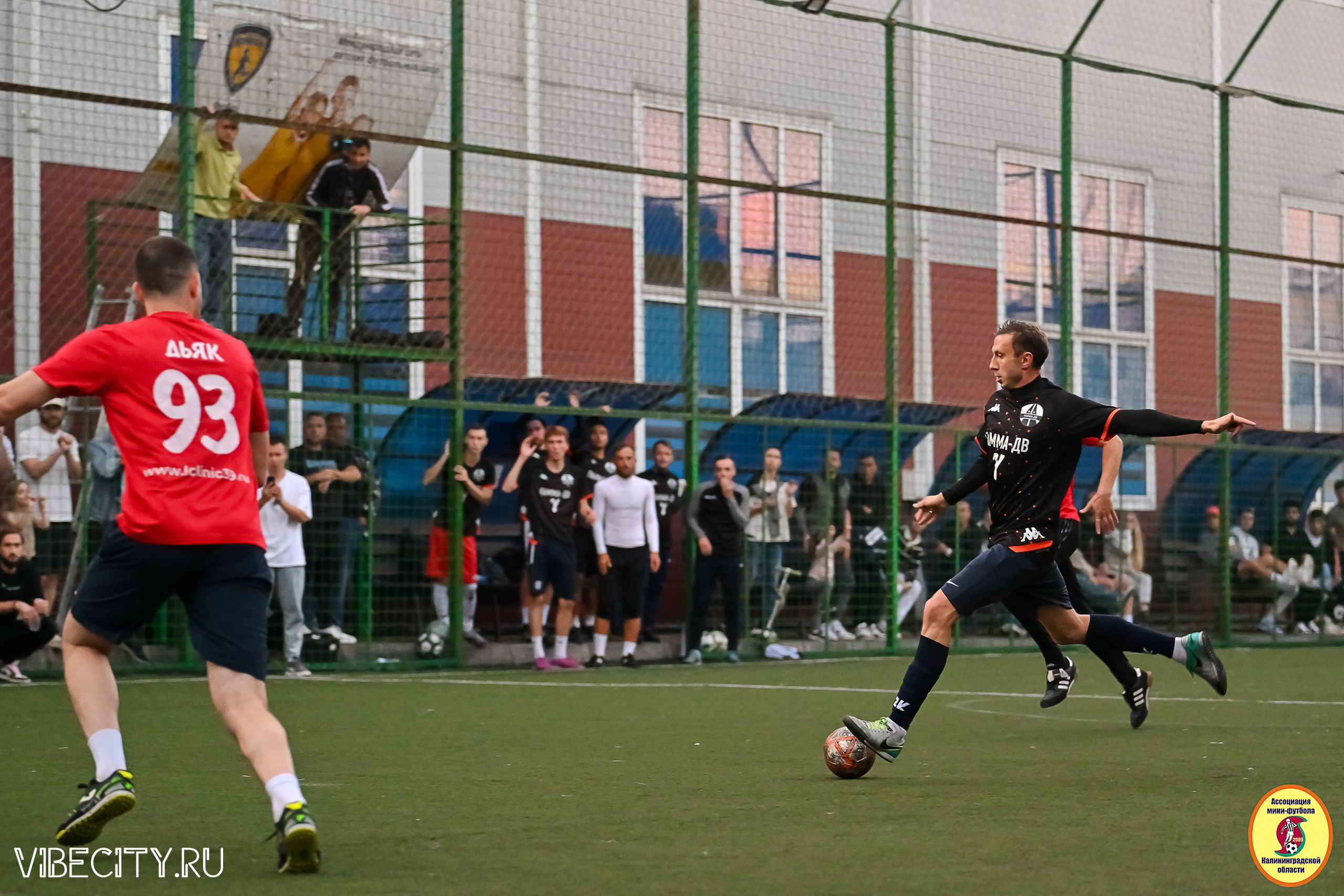 ИГРЫ МИНИ-ФУТБОЛЬНОЙ И КОРПОРАТИВНОЙ ЛИГИ. VIBECITY.RU Вайб Сити Ру Фоторепортажи Фотоотчеты Калининград