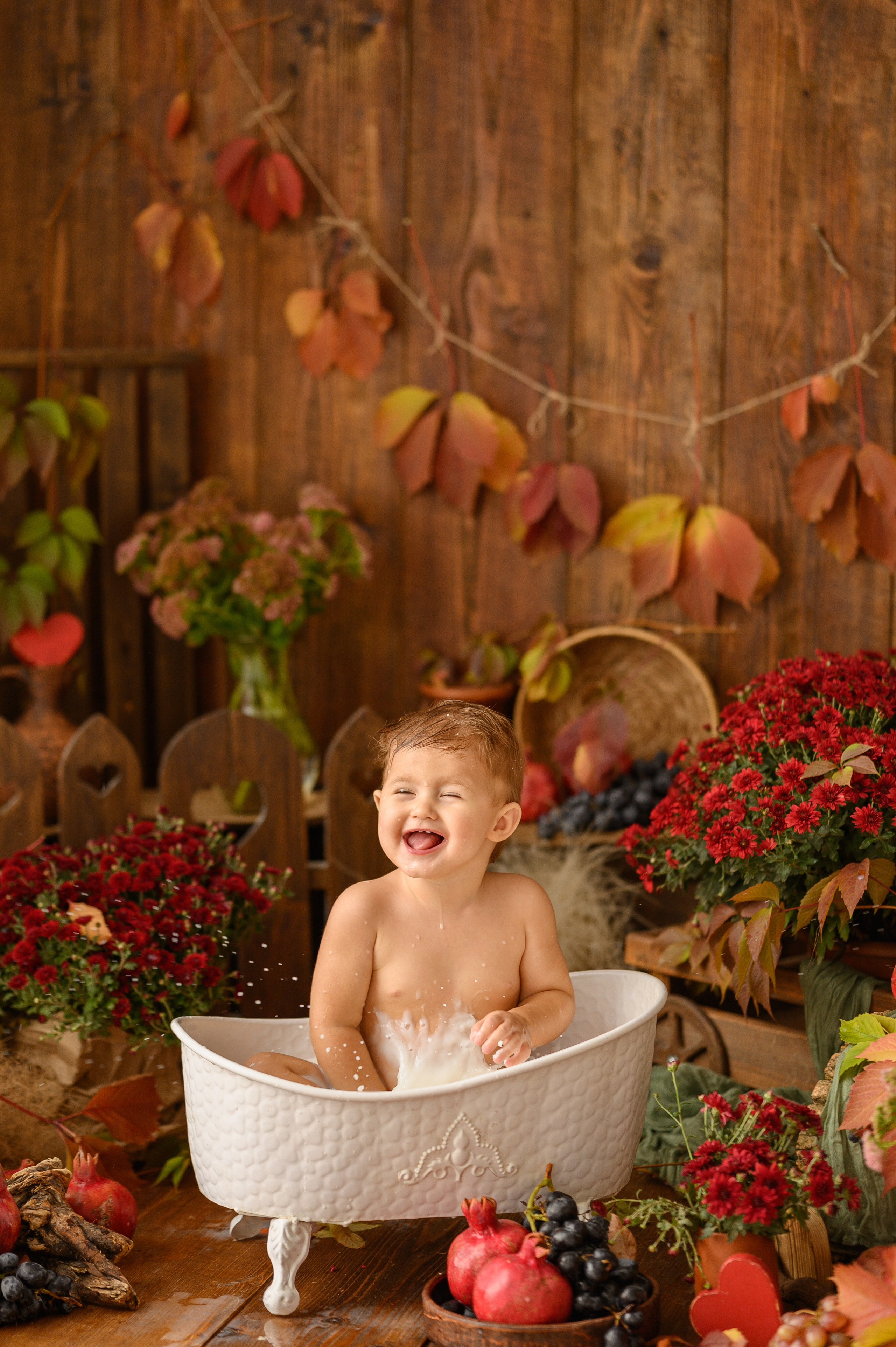 Коля и гранаты-виноград. Детский и семейный фотограф Ирина Гладких