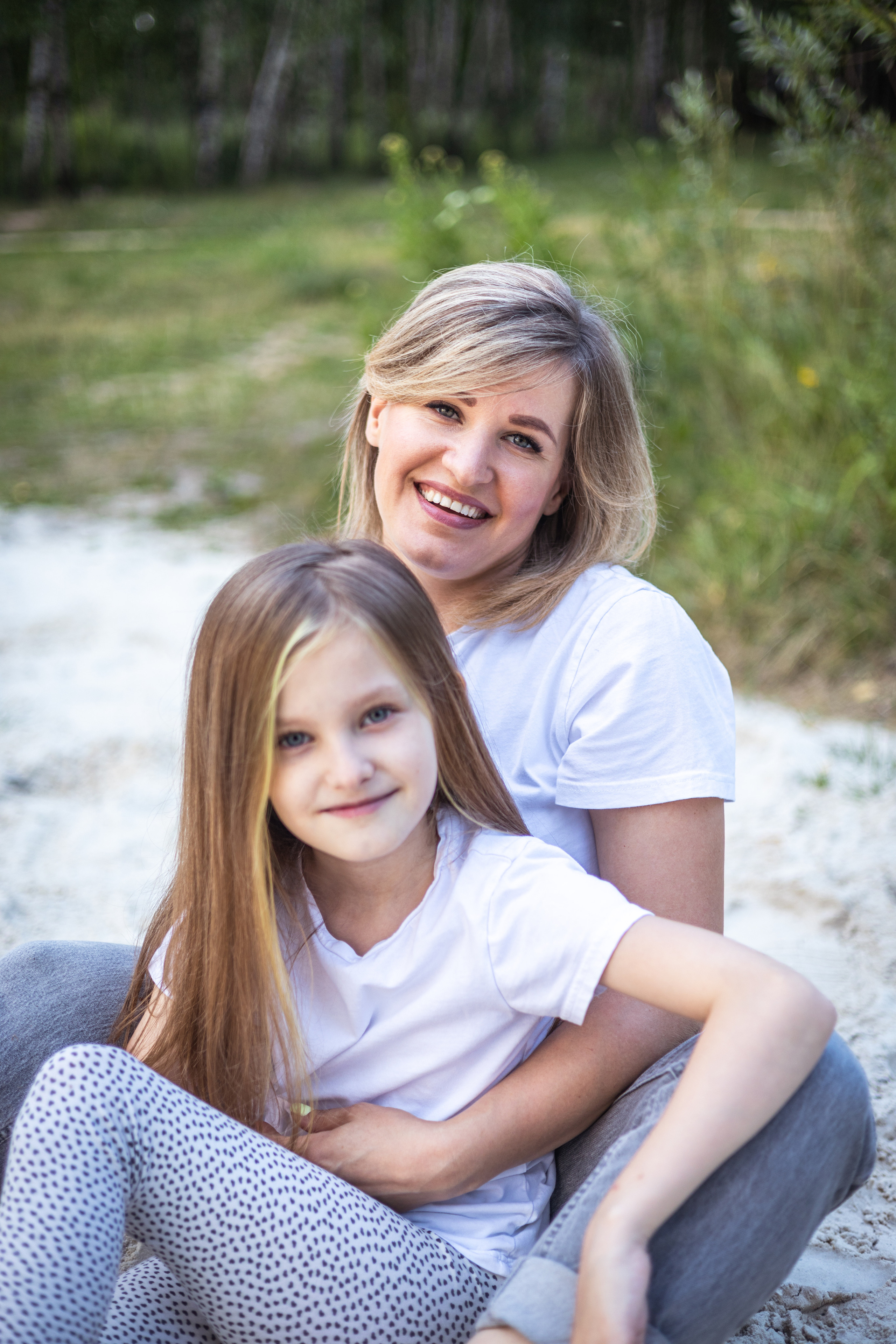 Family photo session in the sunset lights. Family, portrait, content photo in Costa Rica Evgeniya Besprozvannykh