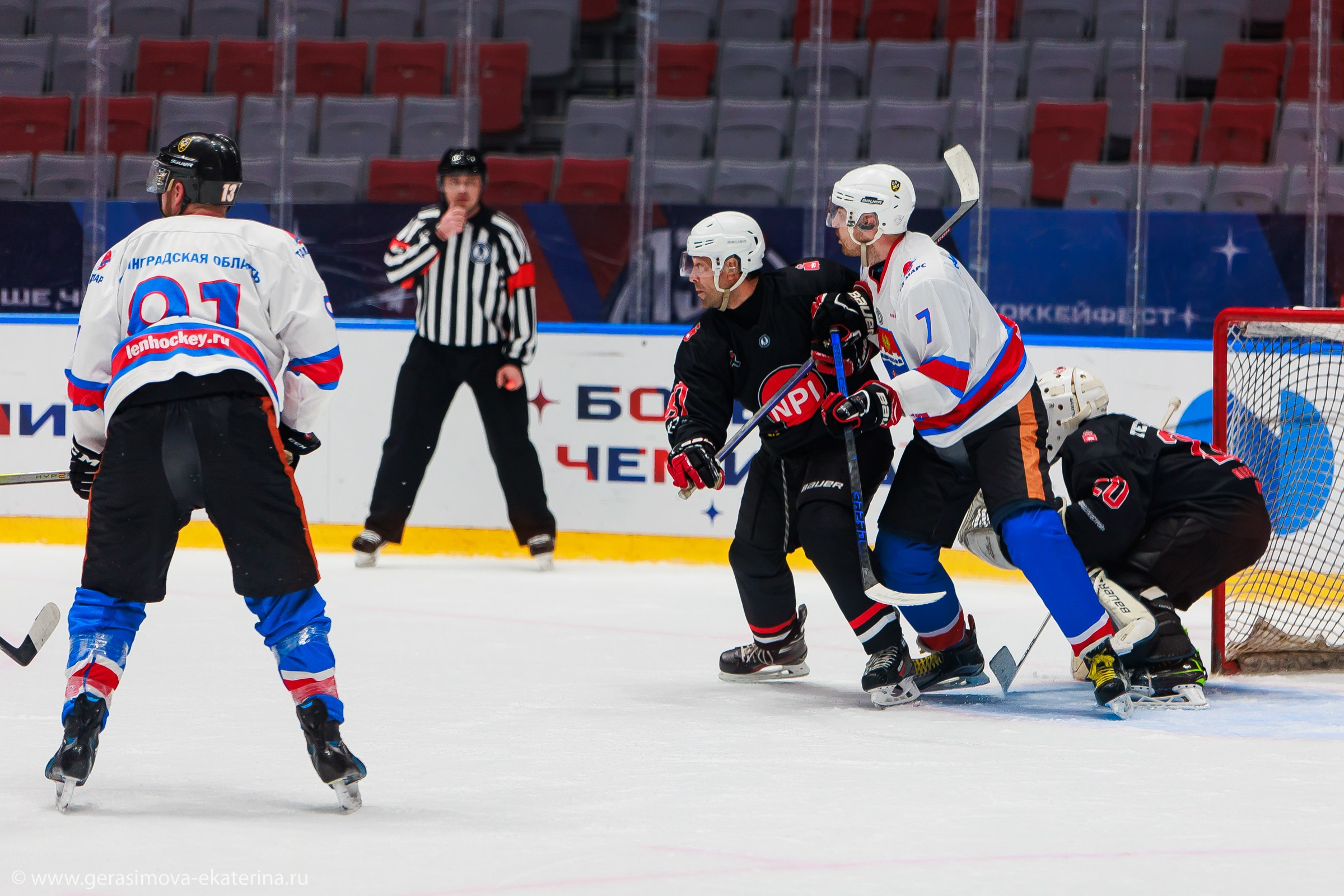 13 Ночная Лига 2024 — фестиваль хоккея. Фотограф Лодейное Поле Екатерина Герасимова в Санкт-Петербурге и Лен. области