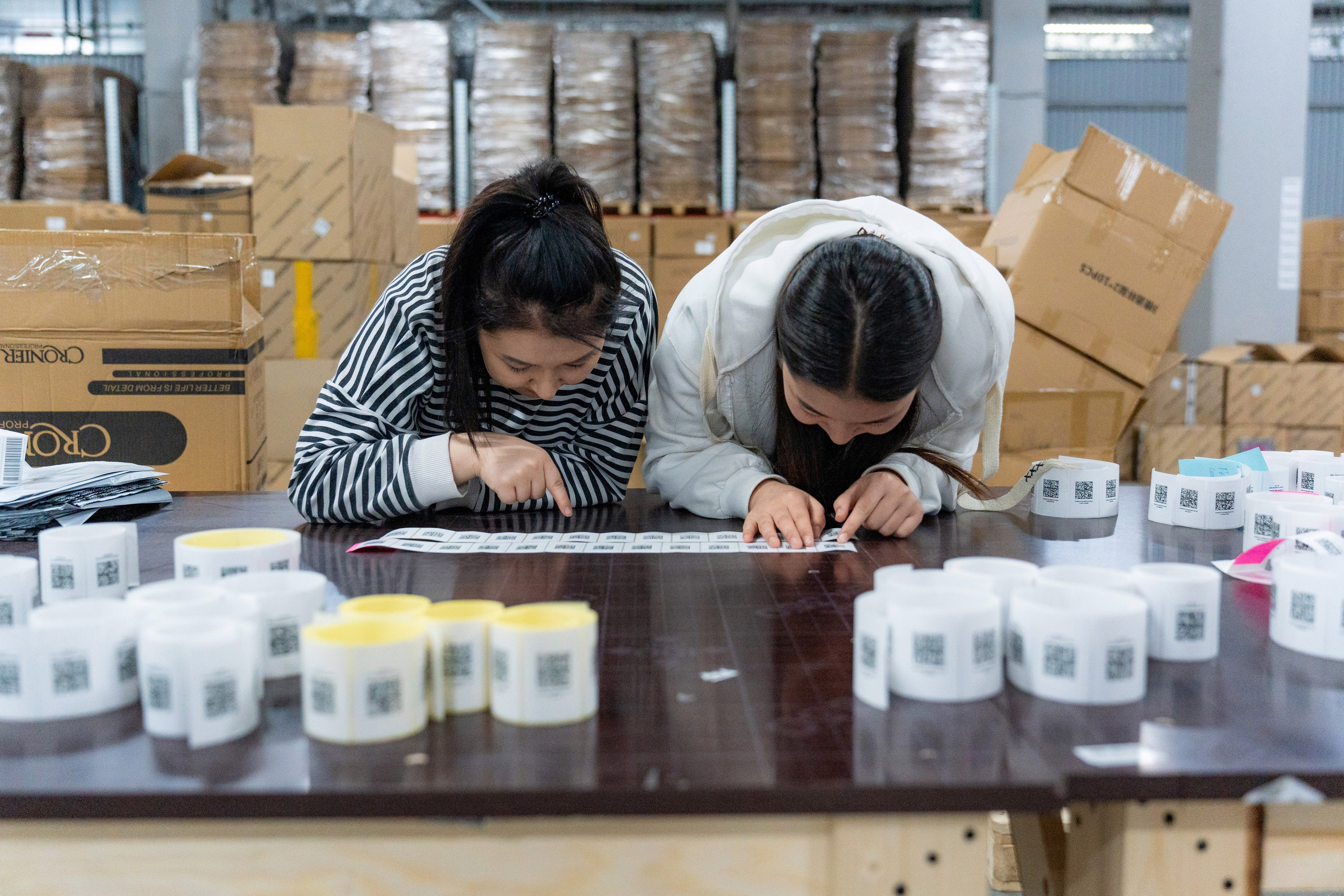 Фотосессия на складе фулфилмента в Фудсити, фотосъемка на складе