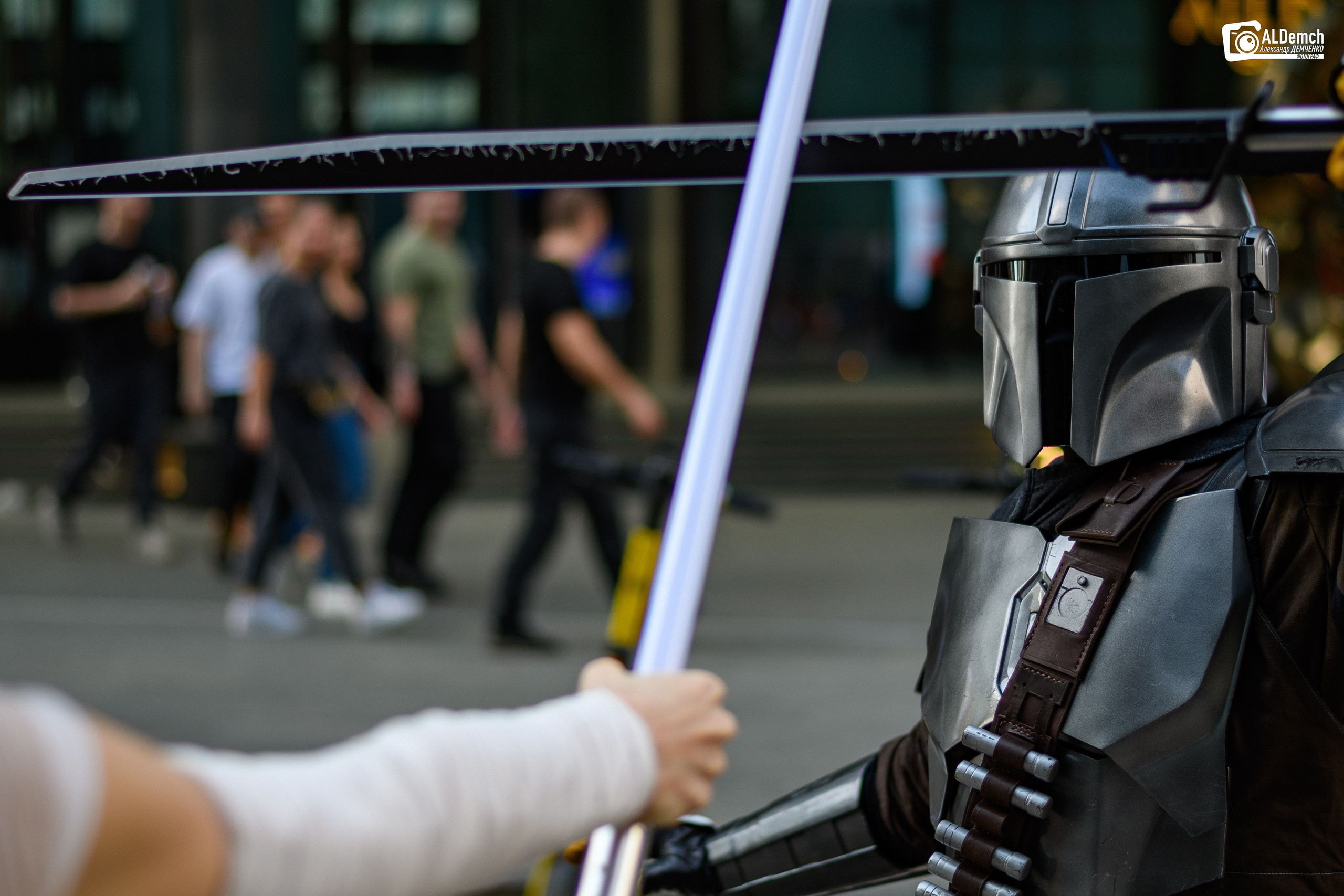 Рей против Мандалорца по звёздным войнам косплей фотосессия