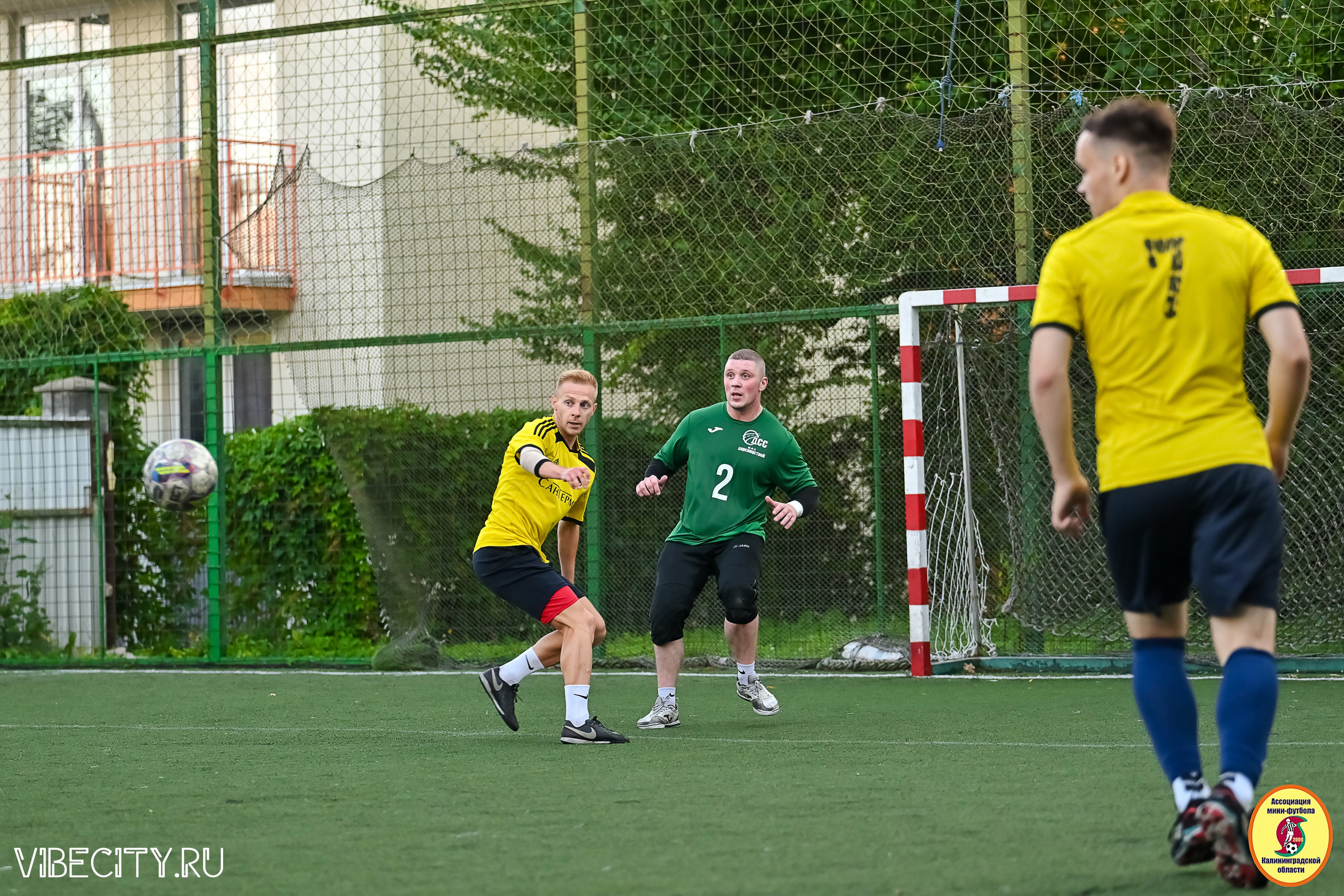 ИГРЫ МИНИ-ФУТБОЛЬНОЙ И КОРПОРАТИВНОЙ ЛИГИ. VIBECITY.RU Вайб Сити Ру Фоторепортажи Фотоотчеты Калининград