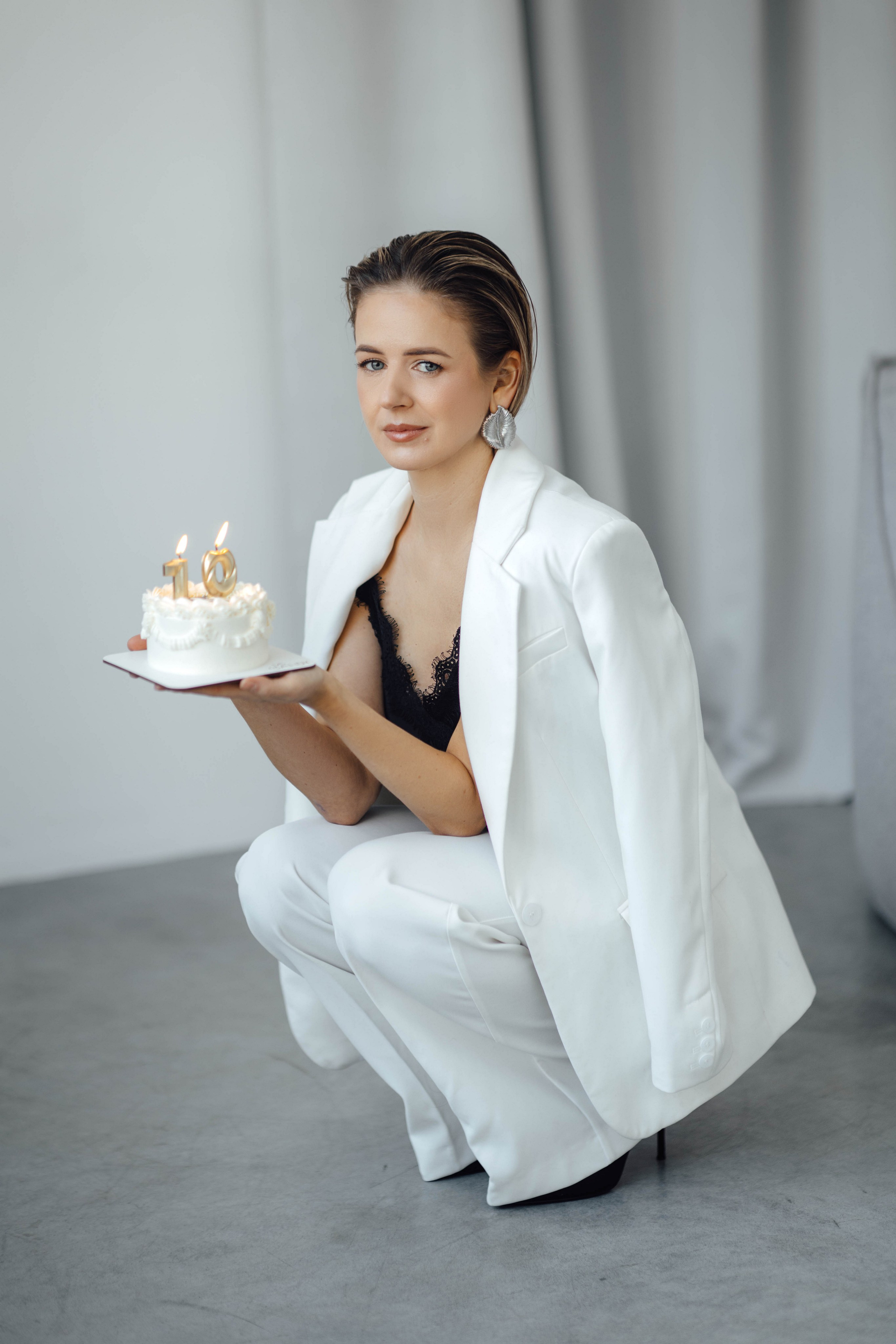 Александра, Lightstudio