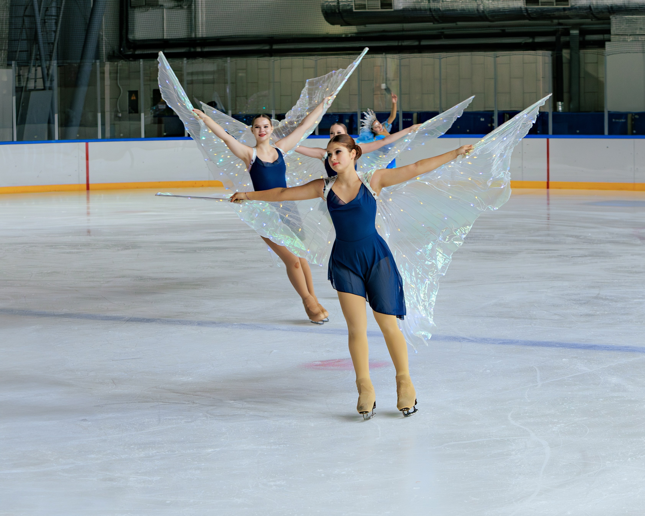 Детский театр на льду «АЛЕКО». Выпускные альбомы и школьный фотограф в Подольске, Троицке, Щербинке, Москве и Московской области