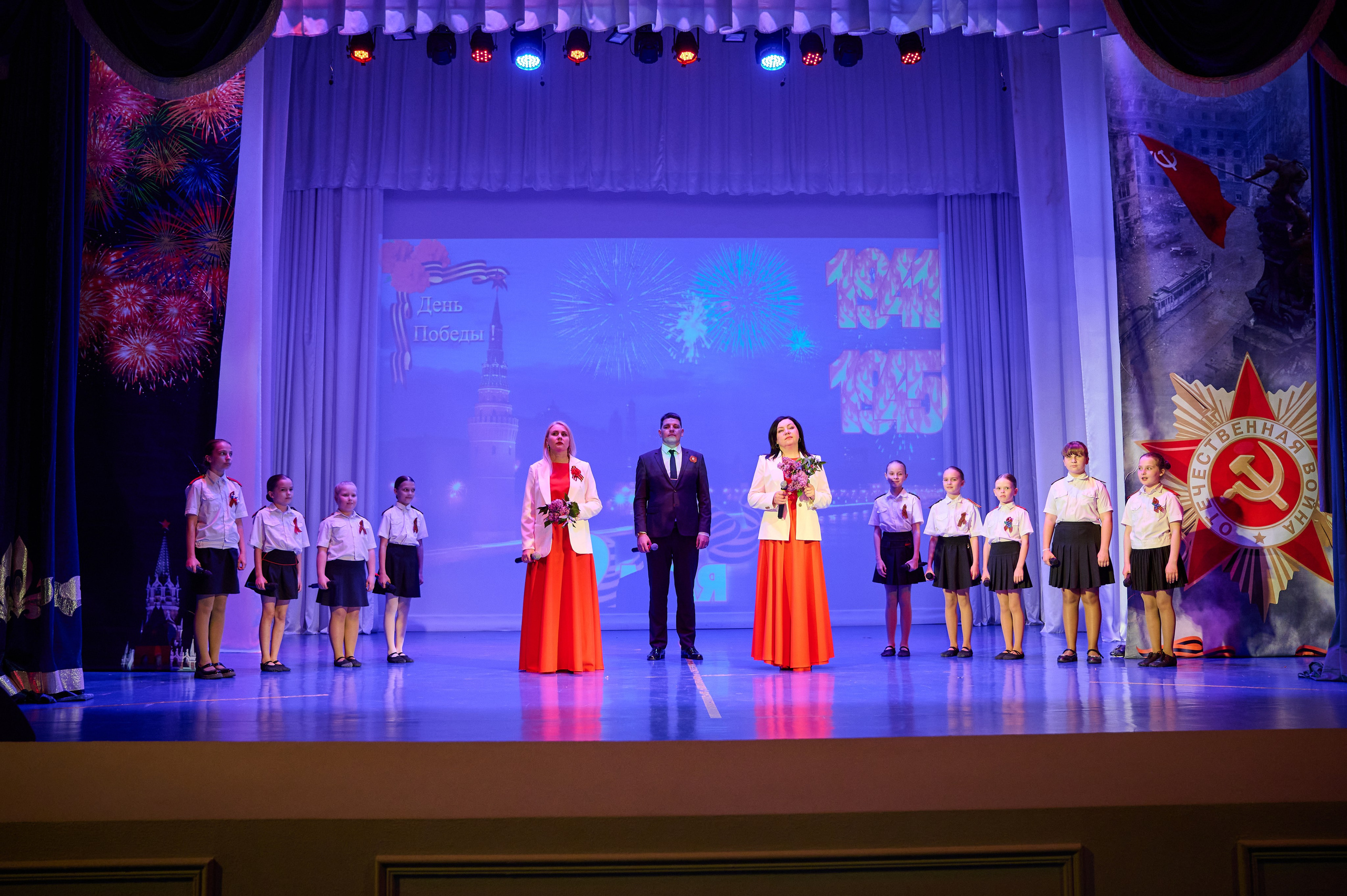 Концерт к 9 мая в с. Марьина Роща. Жизнь курорта Кабардинка в фотографиях