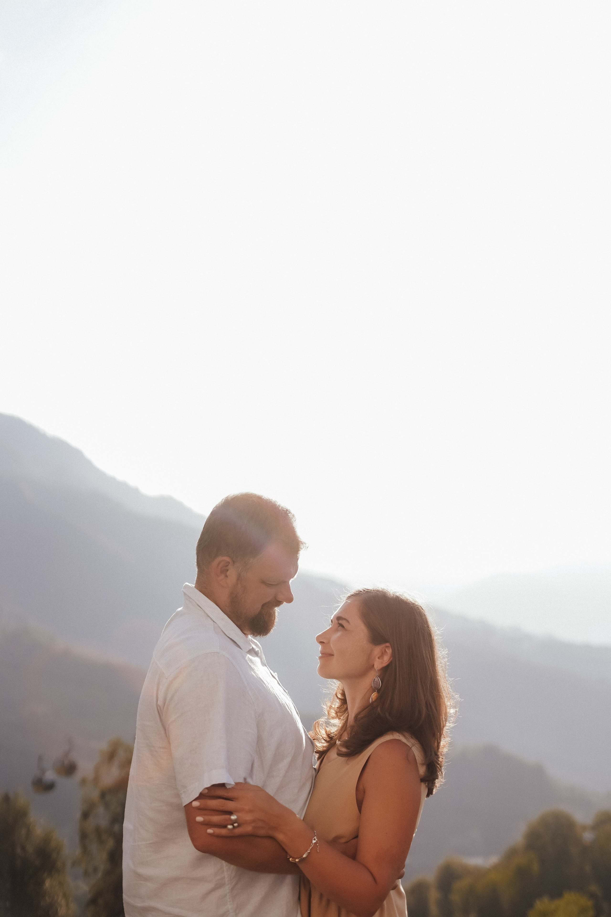 Алексей и Екатерина в горах Красной Поляны. Фотограф в Сочи и Абхазии | Фототуры | September Air
