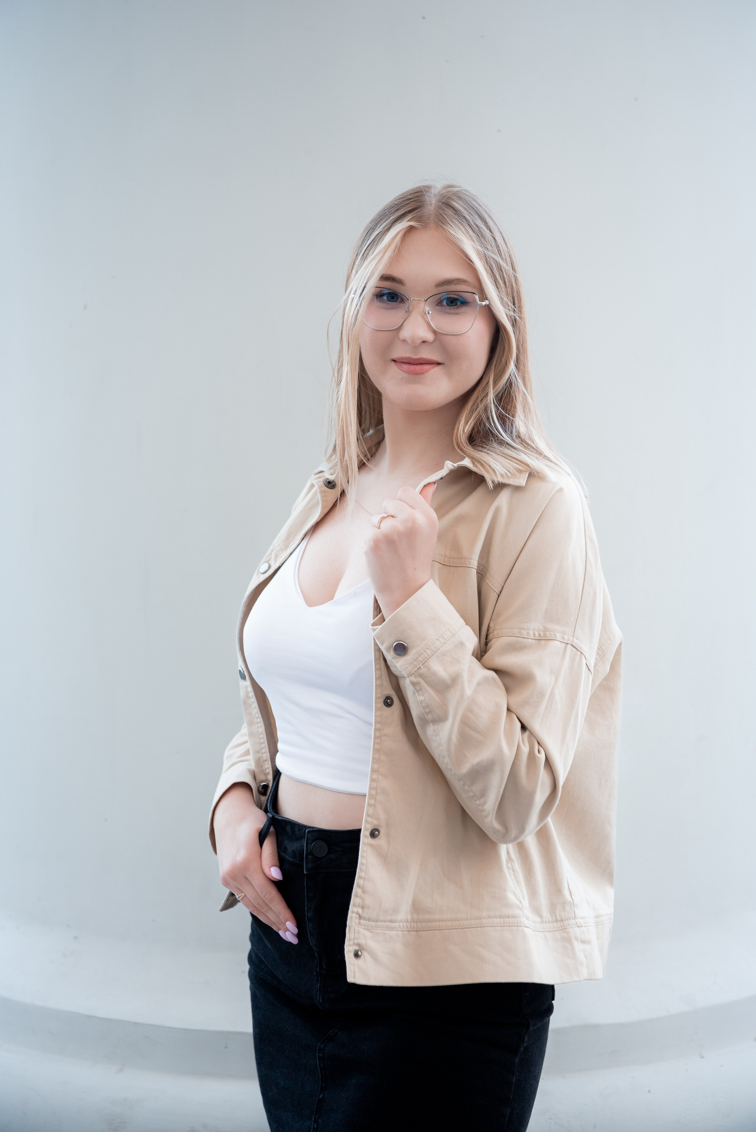 Прогулочная индивидуальная фотосессия в центре Волгограда для Наталии. Фотограф в Волгограде и Волжском Александр Горбань