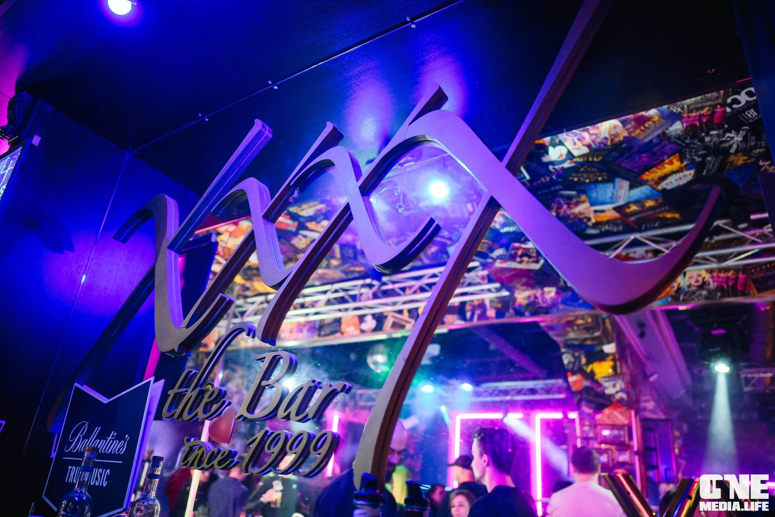 Фотоотчет из бара XxxX. One Media Life: фоторепортажи, фотоотчеты с мероприятий и заведений