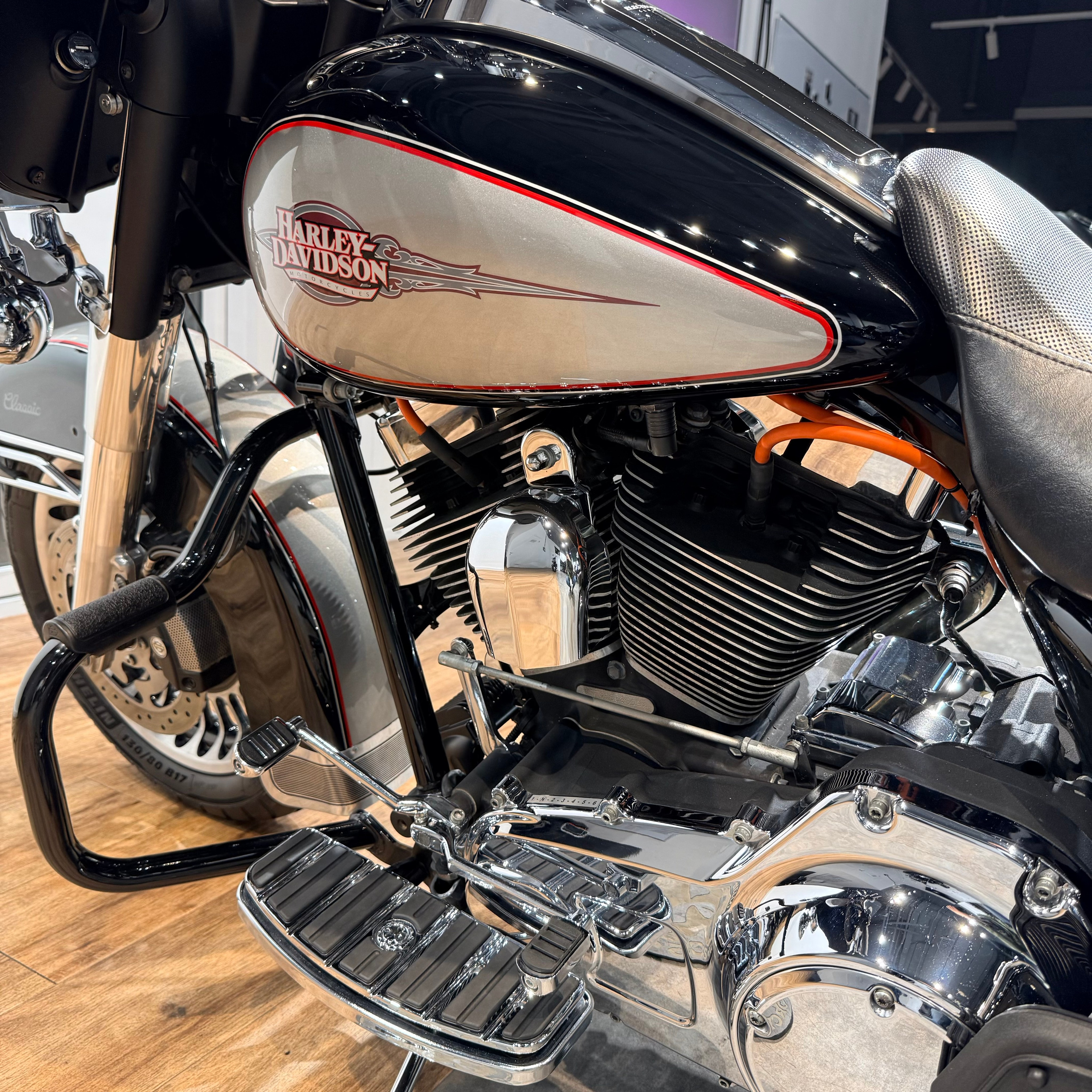 2008 Electra Glide Black Pearl ABS (VIN *5HD*8999). Hello Davidson, Москва. Только хорошие мотоциклы…