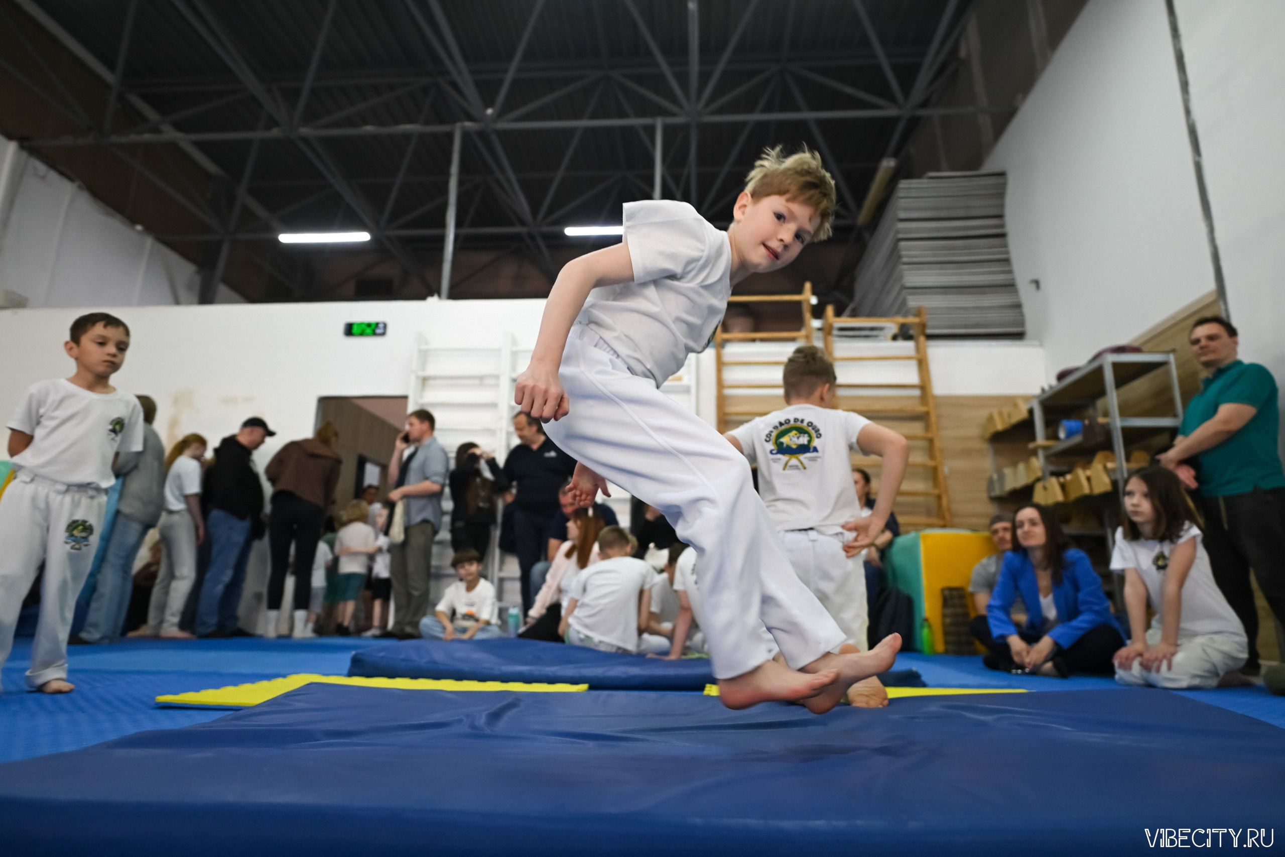 Capoeira: 4-е batizado e Troca de cordao. VIBECITY.RU Вайб Сити Ру Фоторепортажи Фотоотчеты Калининград