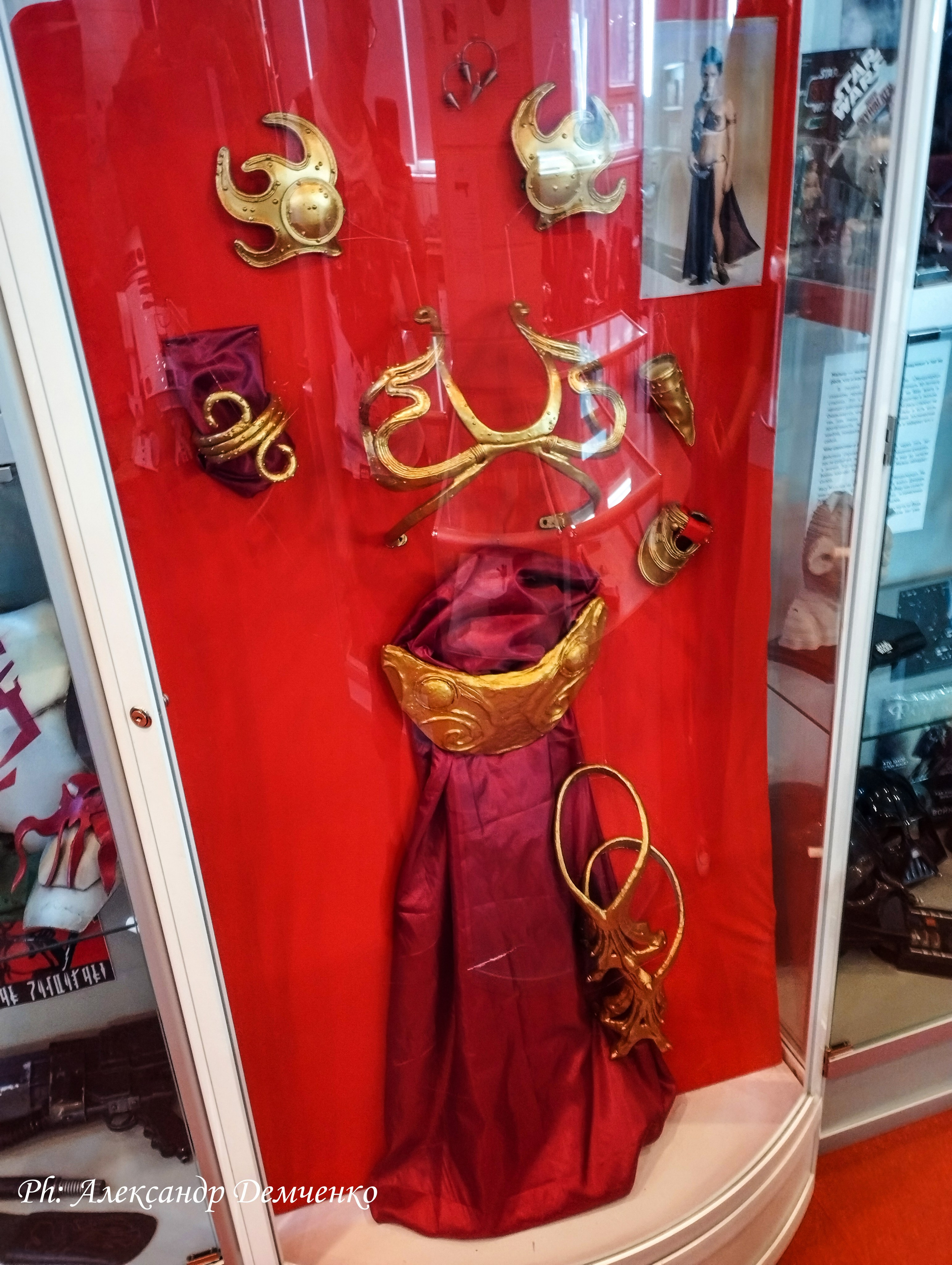 Фотосессия в музее Звездные Войны Далёкой Галактике в Москва