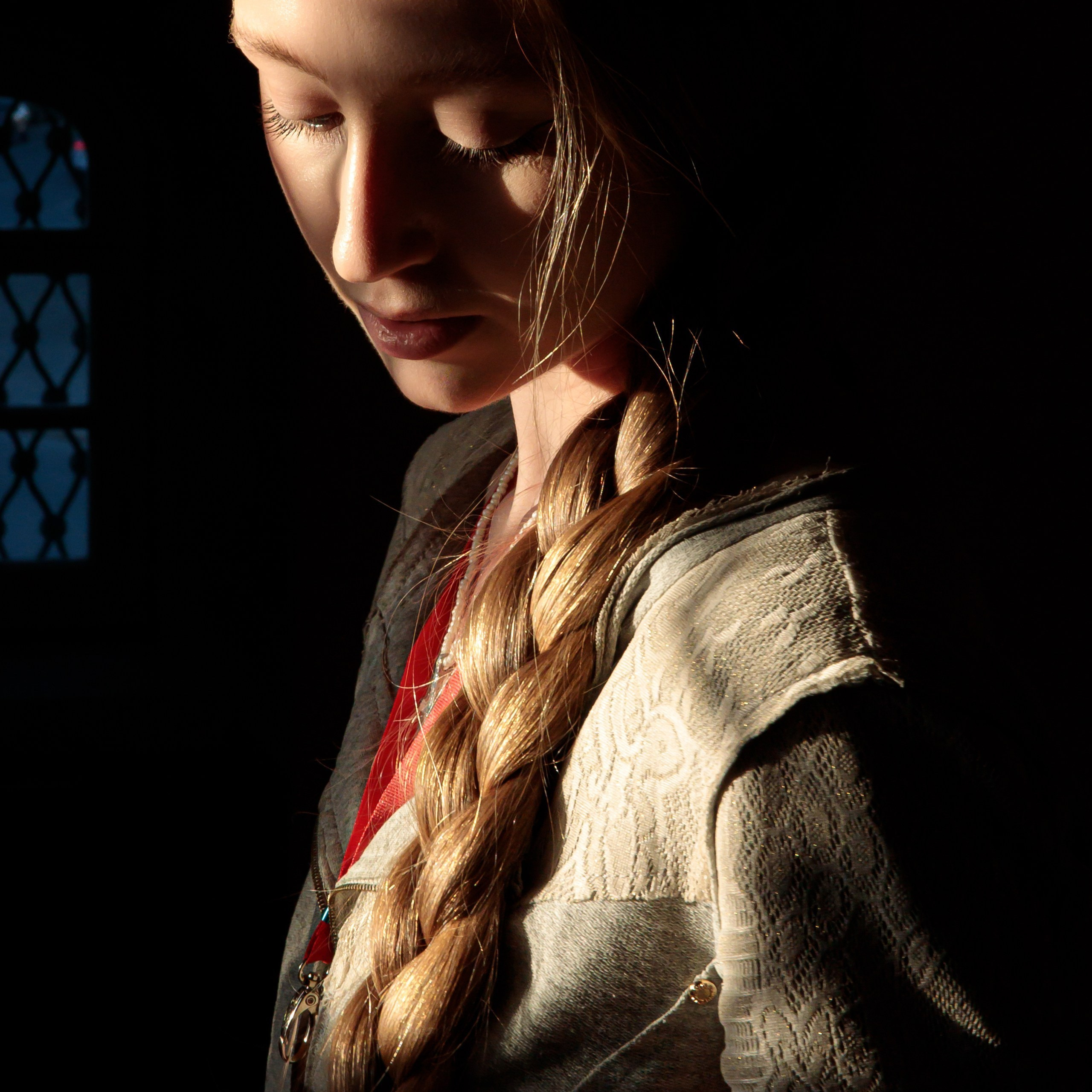 ФОТОГРАФ РАДОСТИ Фотосессия в студии СПб. Портретный фотограф — Юрий Торлопов