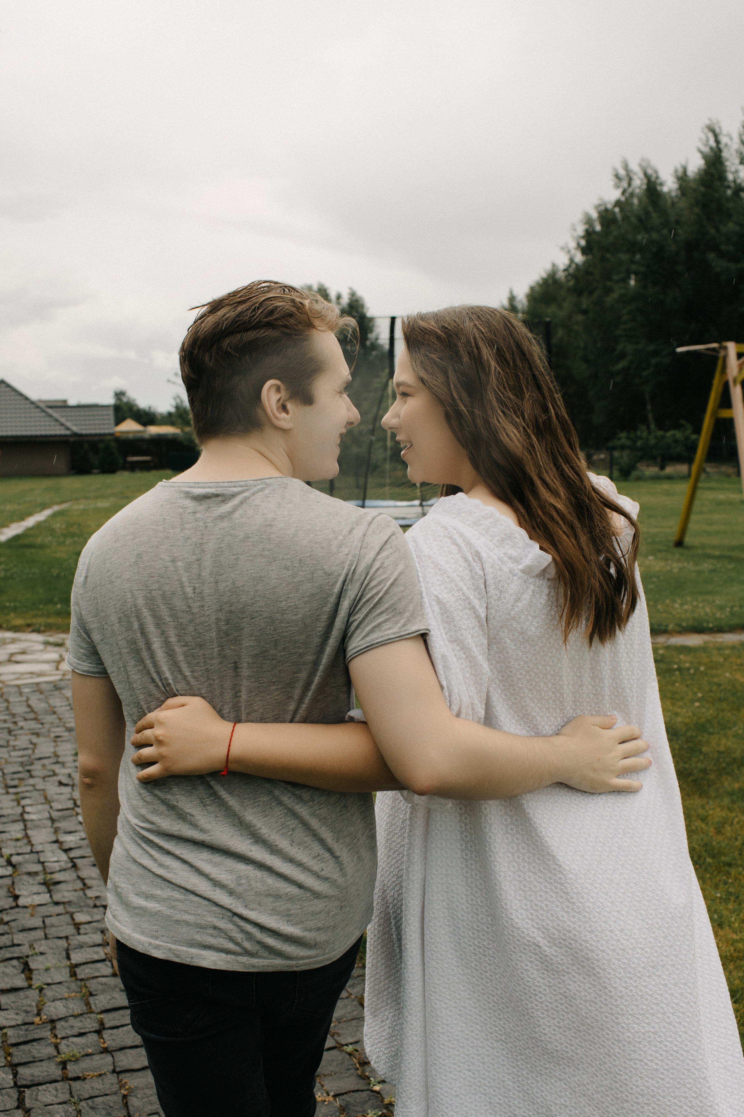 Никита и Виктория. Love Story под дождём в усадьбе «Хорошее место». Сергеев Алексей. Фотограф