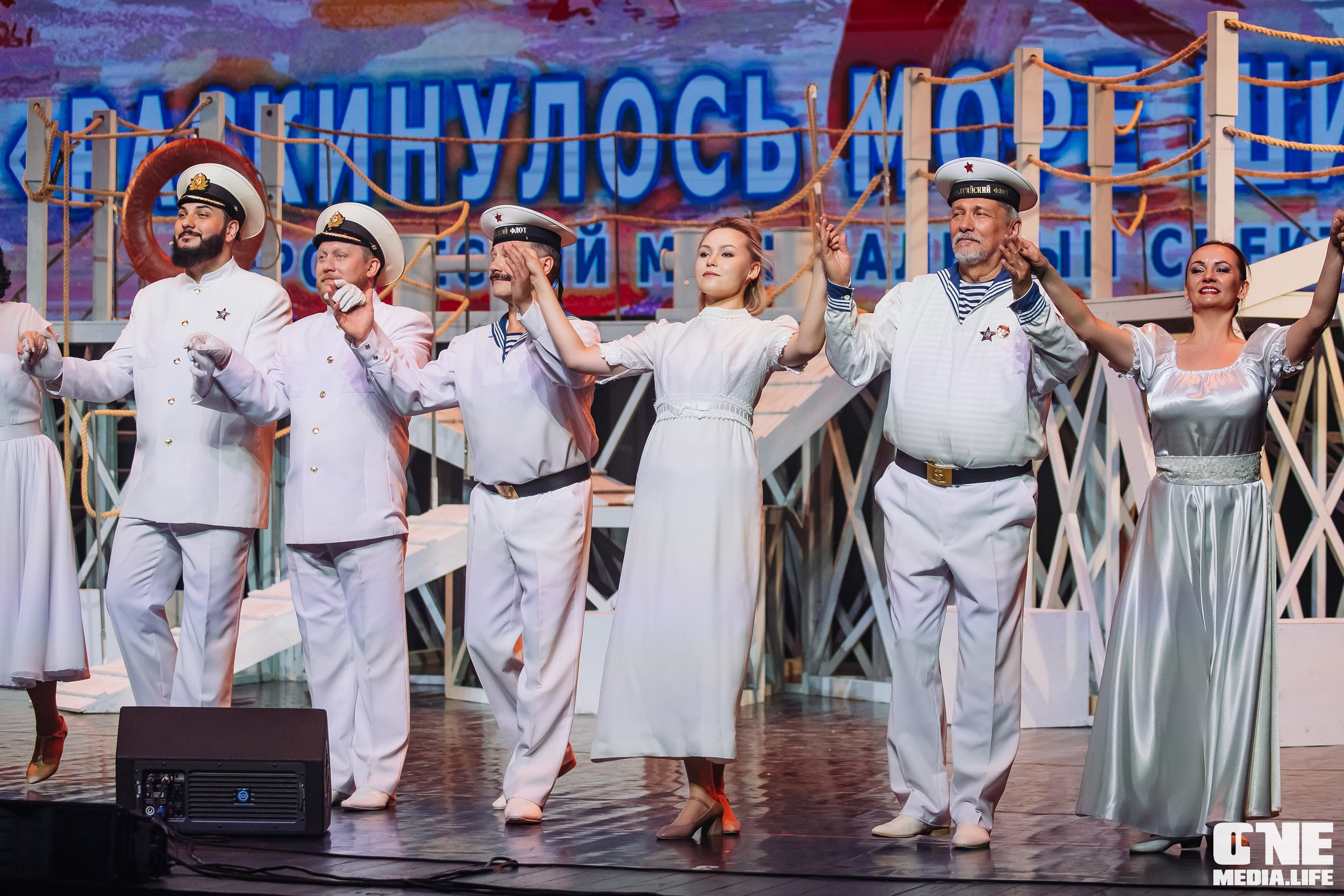 Фоторепортаж из Янтарь Холла. One Media Life: фоторепортажи, фотоотчеты с мероприятий и заведений