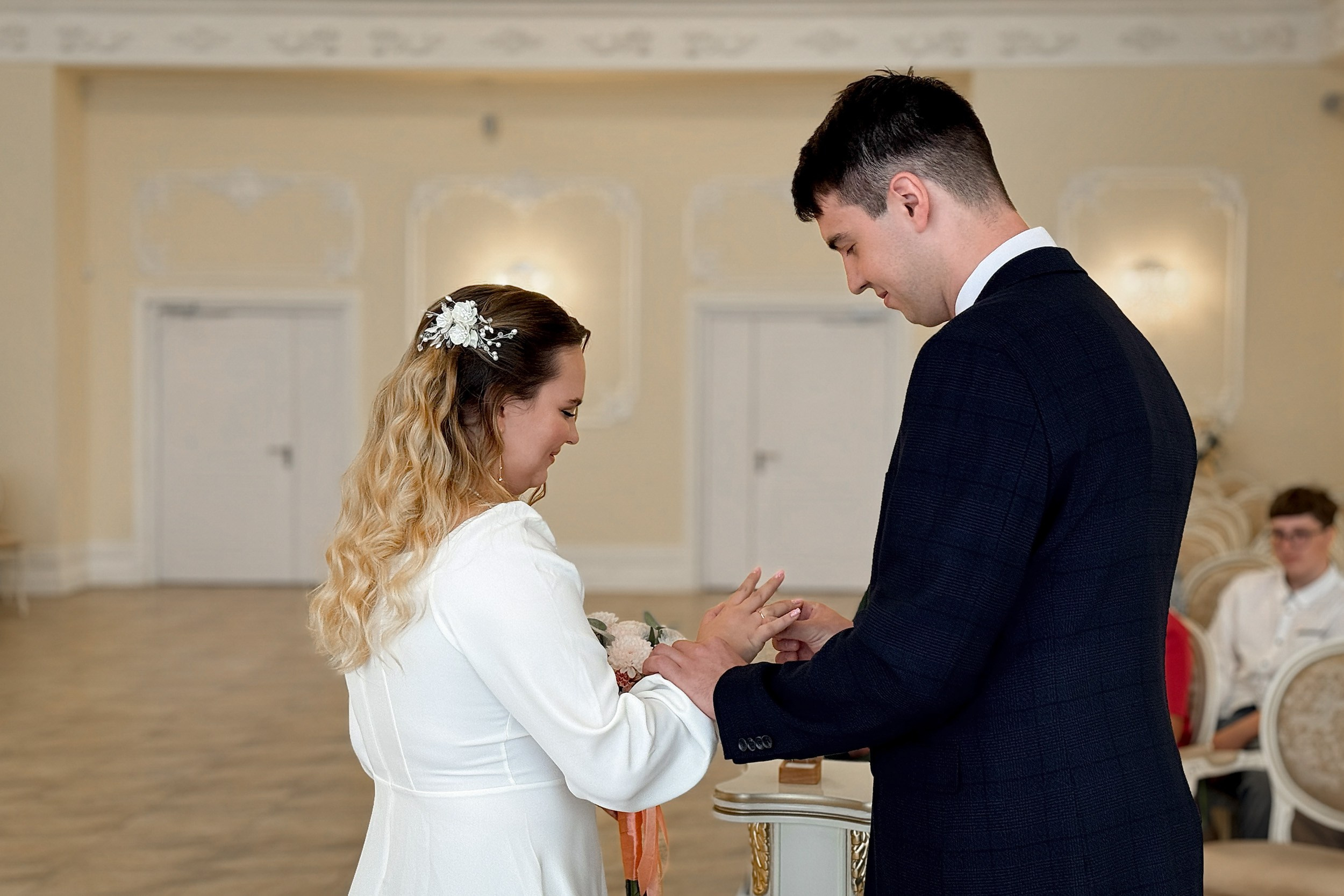 Фотосъёмка свадьбы на айфон в Петергофе. Фотограф Алексей Лукин. Свадьба, мероприятие, корпоратив, юбилей, фотосессия, портрет. Фотосъёмка в Санкт-Петербурге. Ретушь фотографий