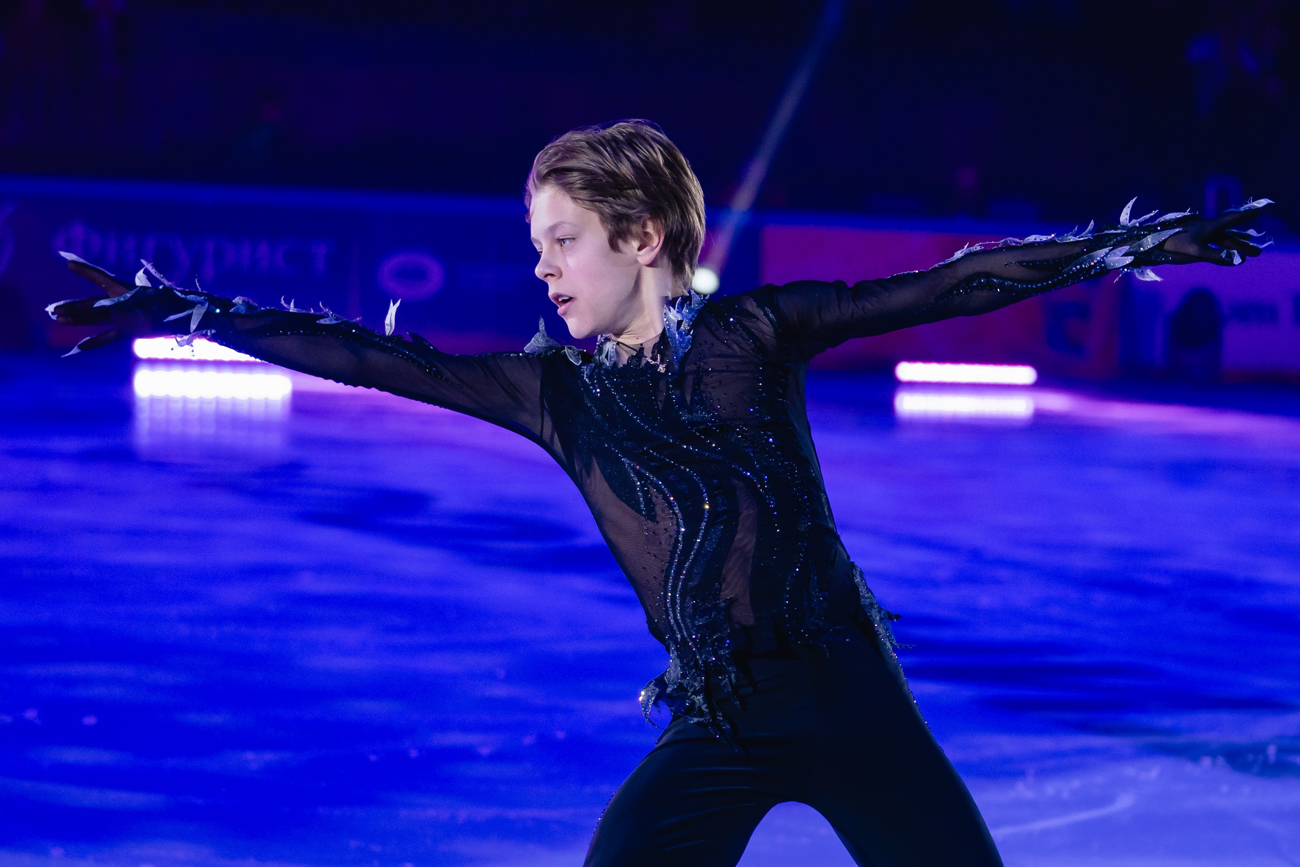 Шоу «Чемпионы на льду» в Новосибирске. Воробьева Ксения — Спортивный и танцевальный фотограф Новосибирск