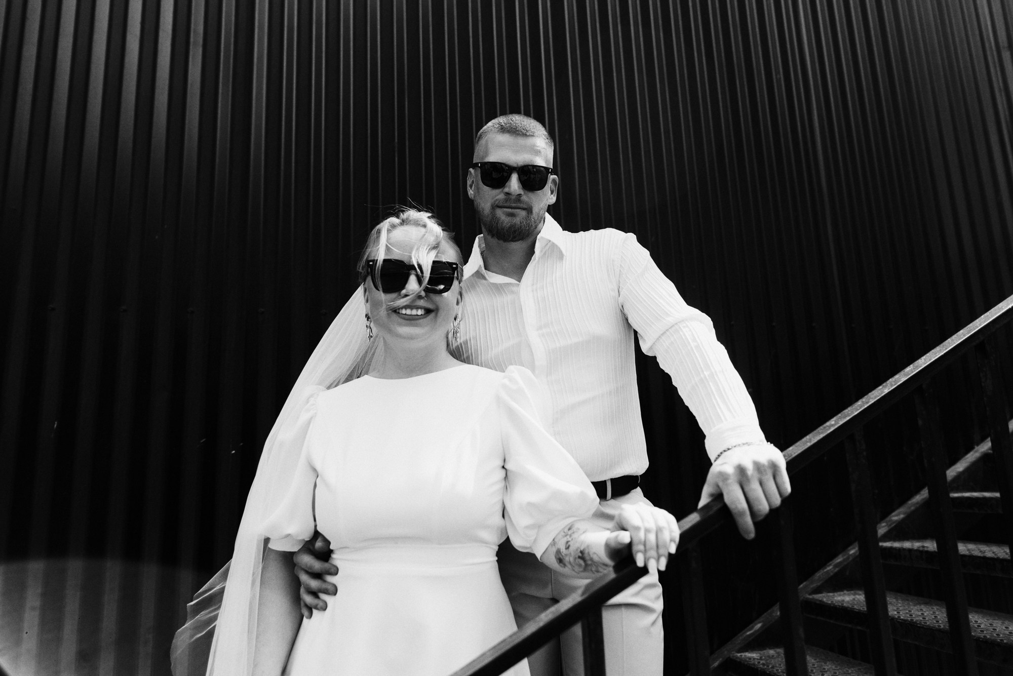 Свадебный фотограф в Тюмени — Фотосессия Павла и Марии на Набережной. Портретный фотограф Тюмень Дарья Мустафина