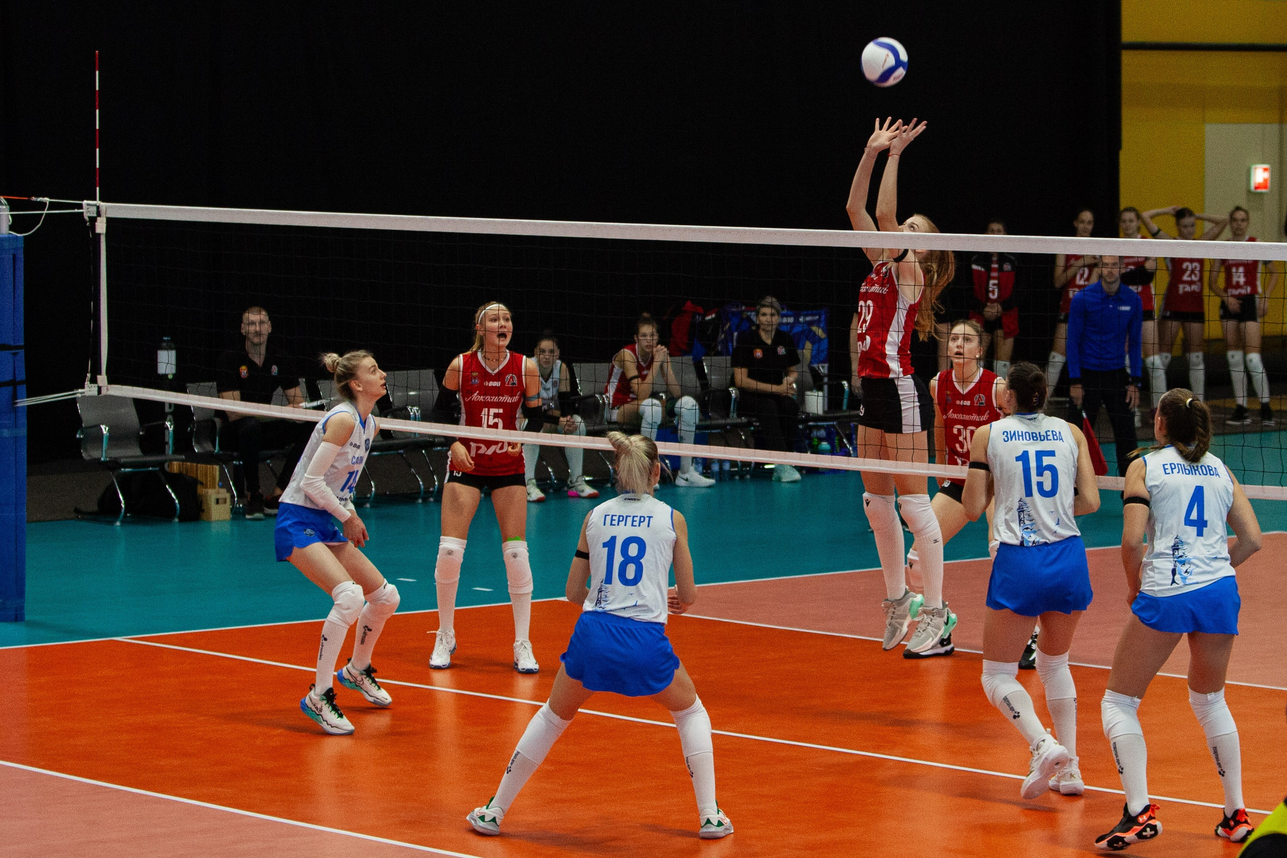 Один день из тура чемпионата России по волейболу. Кутузов Евгений Фотограф в Южно-Сахалинске