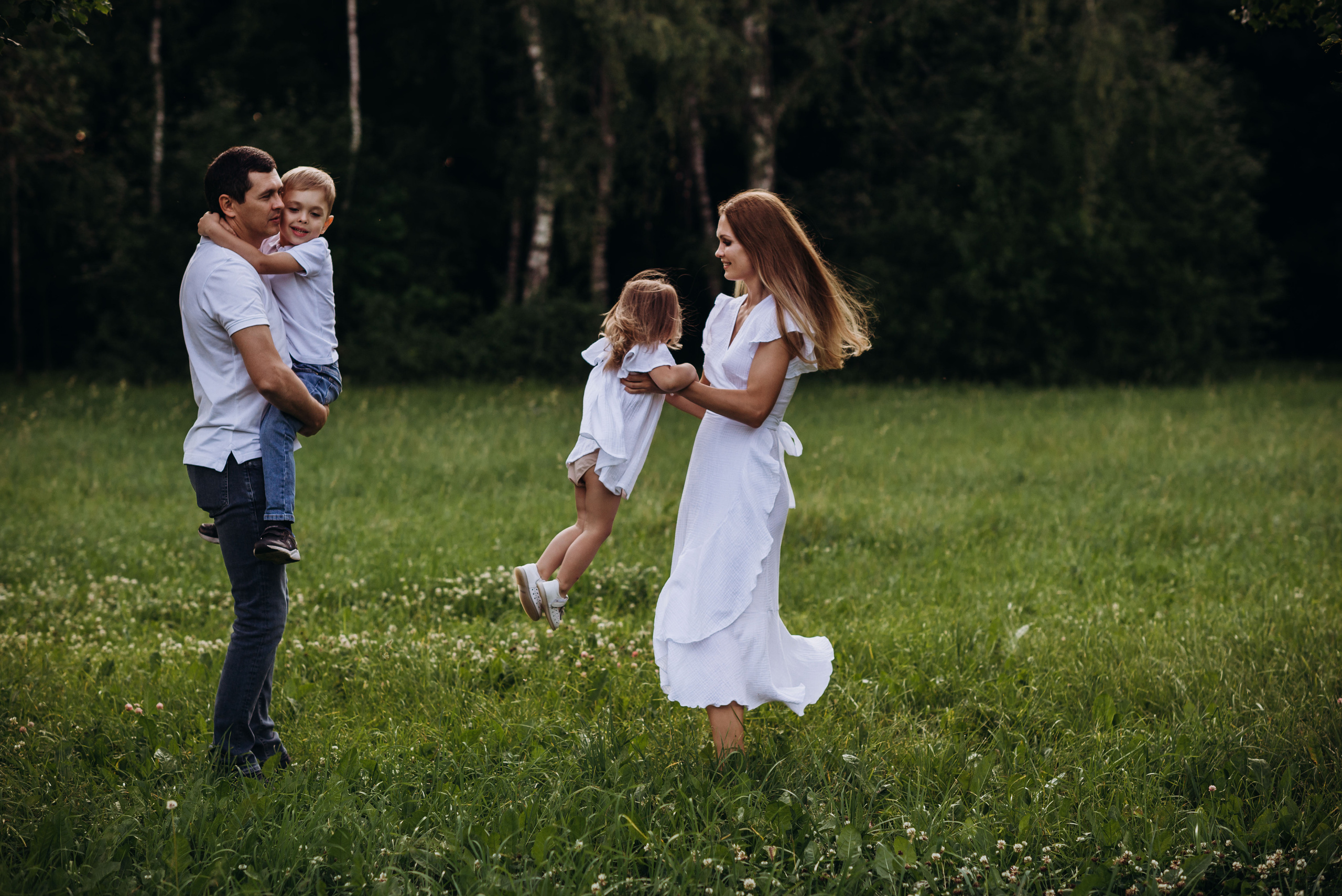 Семейная фотосессия в Горках. Семейный фотограф в Домодедово и Москве Елена Пичугина
