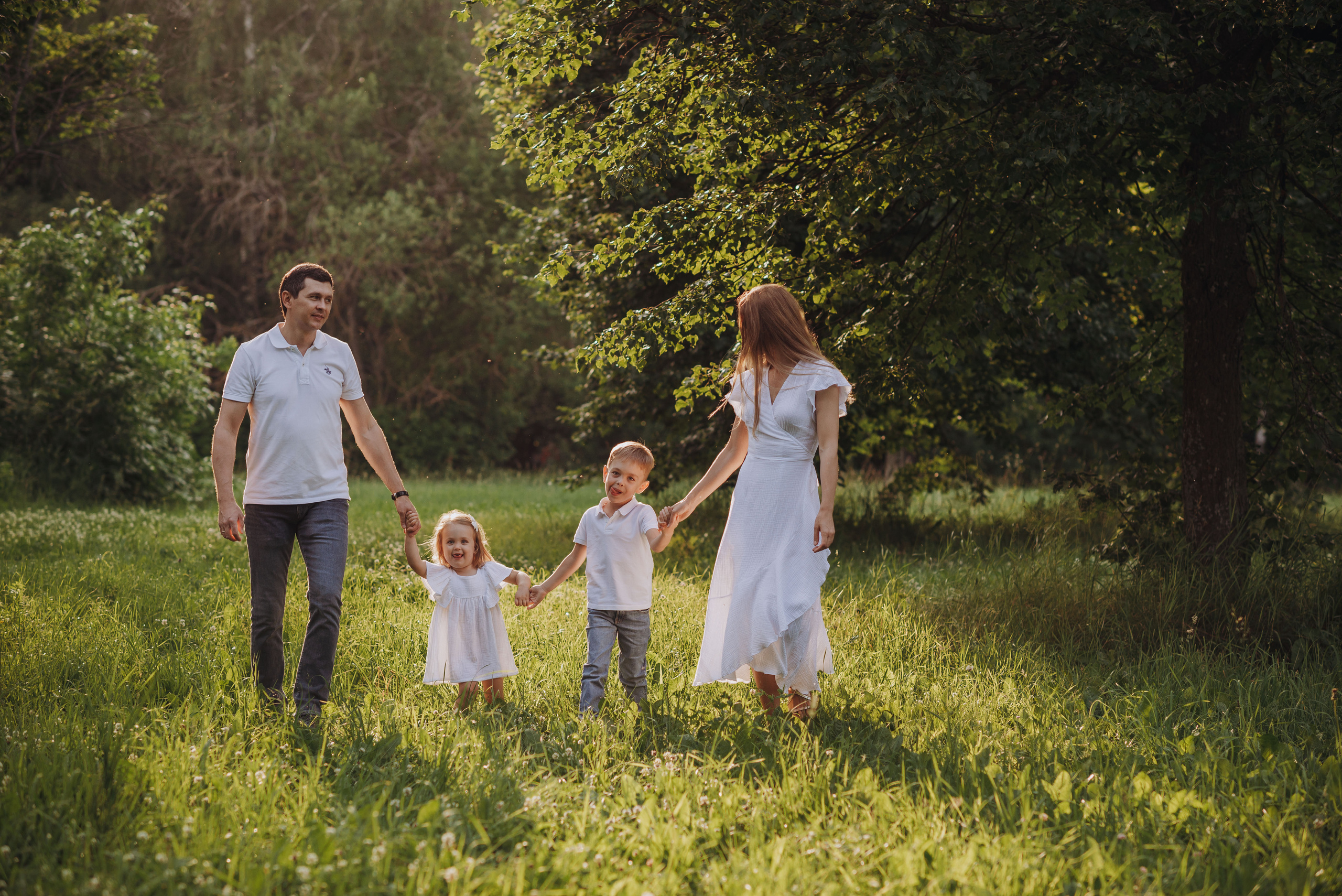 Семейная фотосессия в Горках. Семейный фотограф в Домодедово и Москве Елена Пичугина