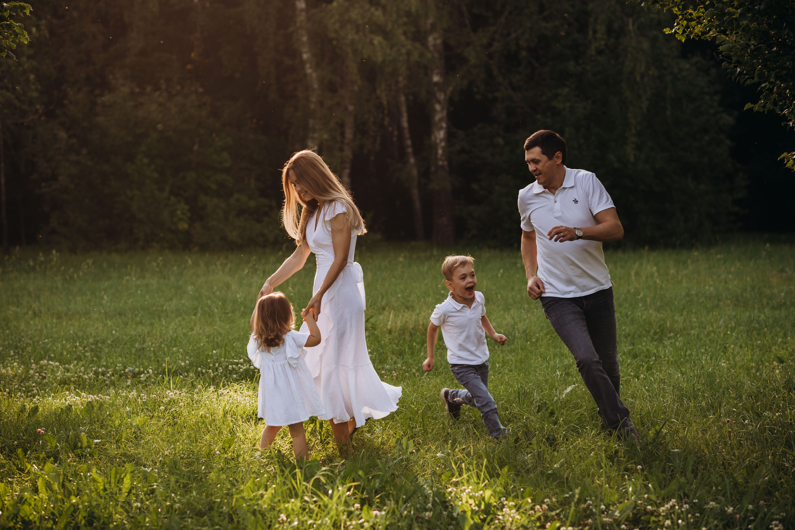 Семейная фотосессия в Горках. Семейный фотограф в Домодедово и Москве Елена Пичугина