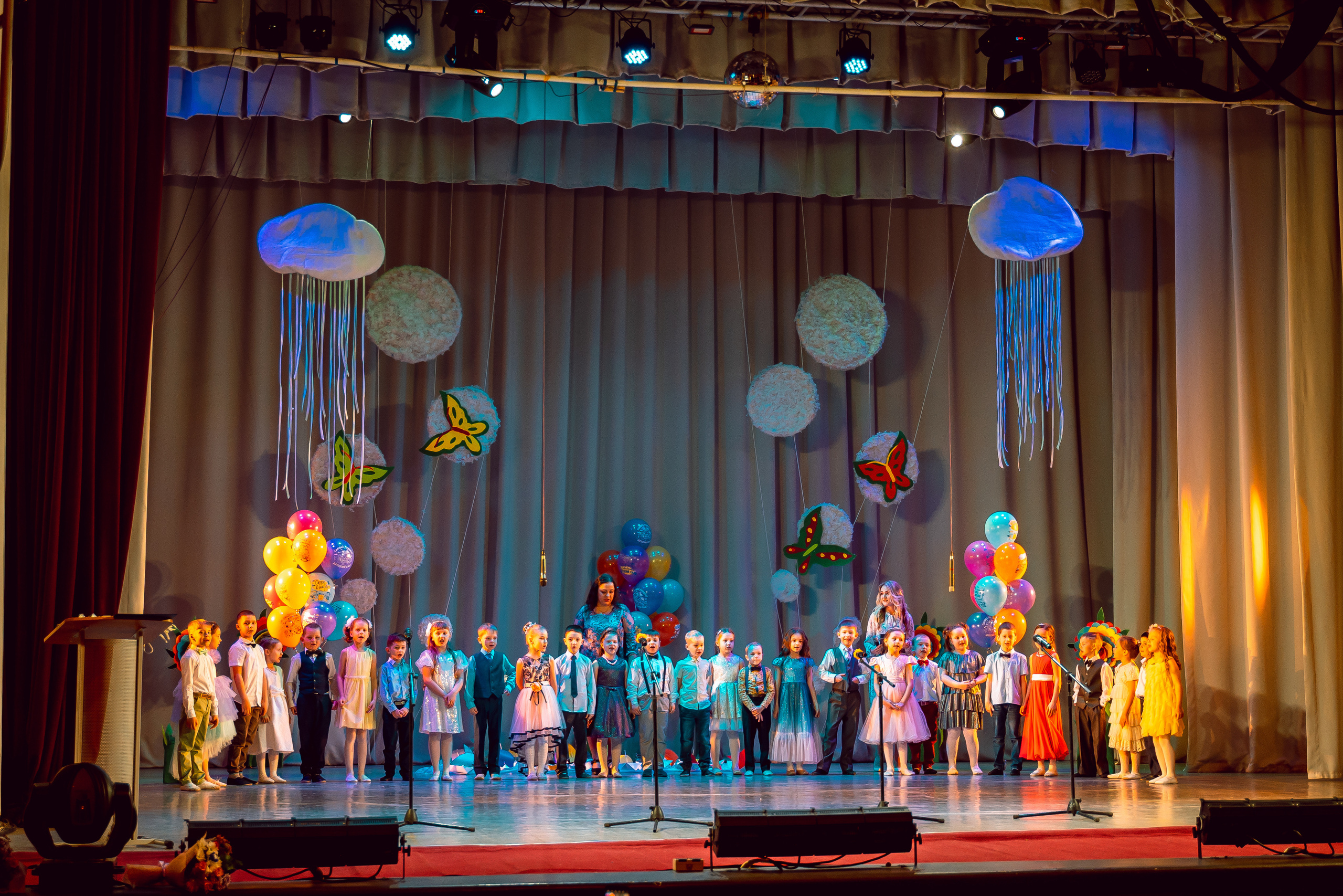 Выпускной в детском саду. Выпускные альбомы для детского сада и школы в Красноярске Мария Русяев