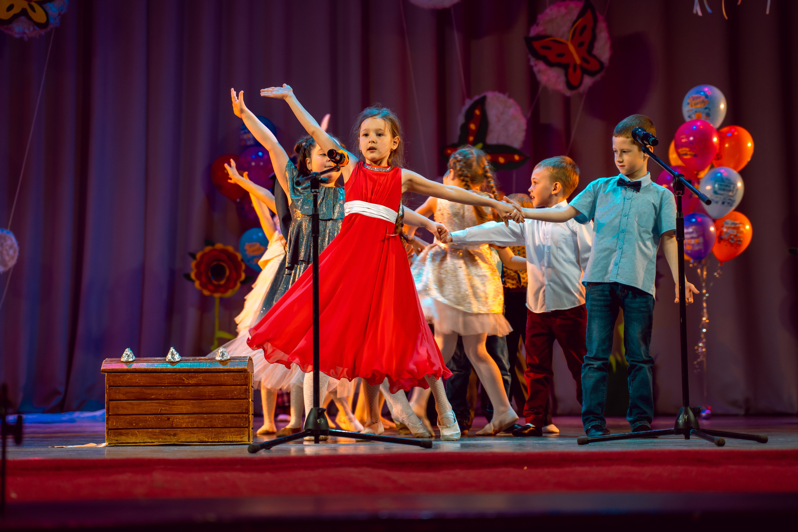 Выпускной в детском саду. Выпускные альбомы для детского сада и школы в Красноярске Мария Русяев