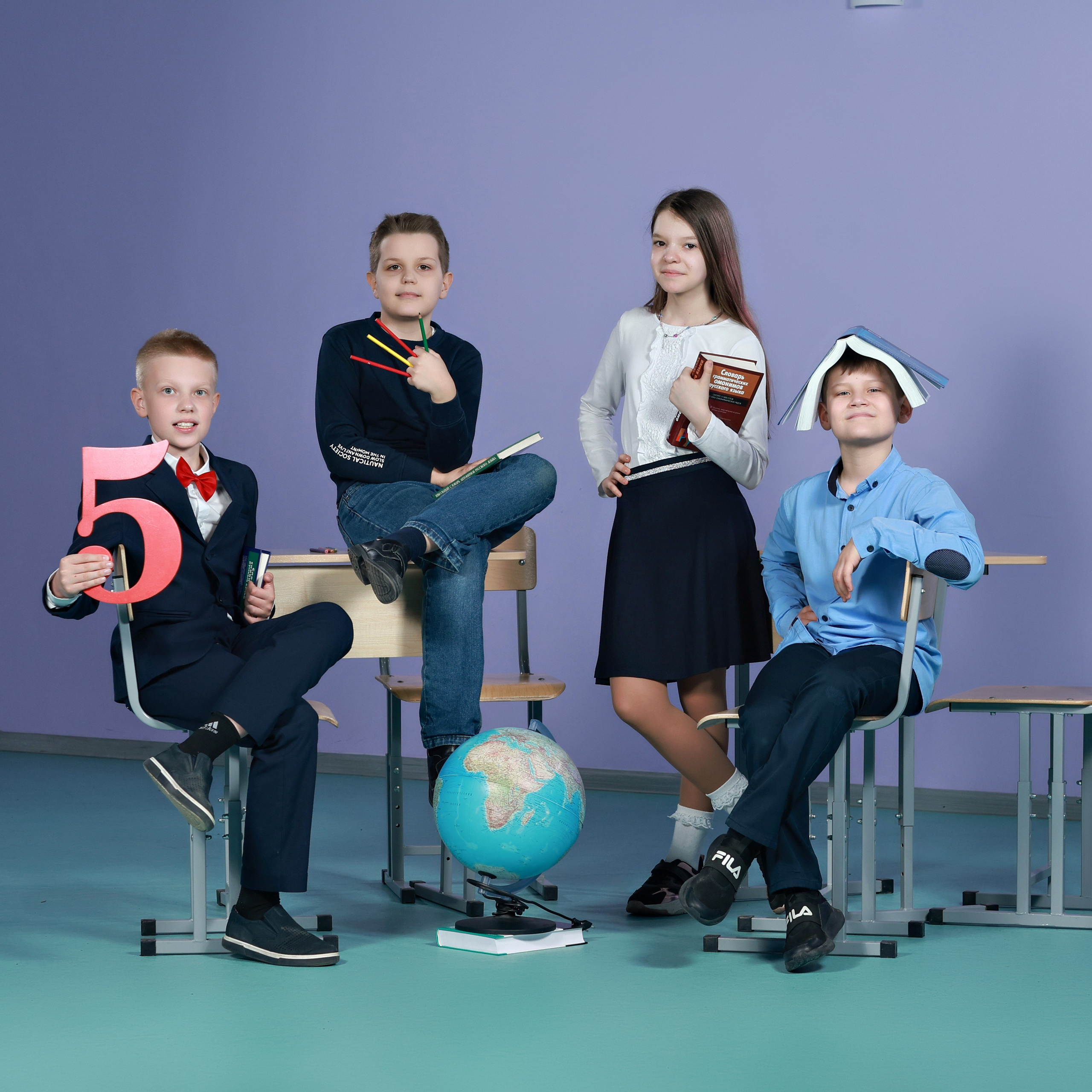 Альбомы 1-4 класс. Школьный фотограф Виктория Иванова Москва