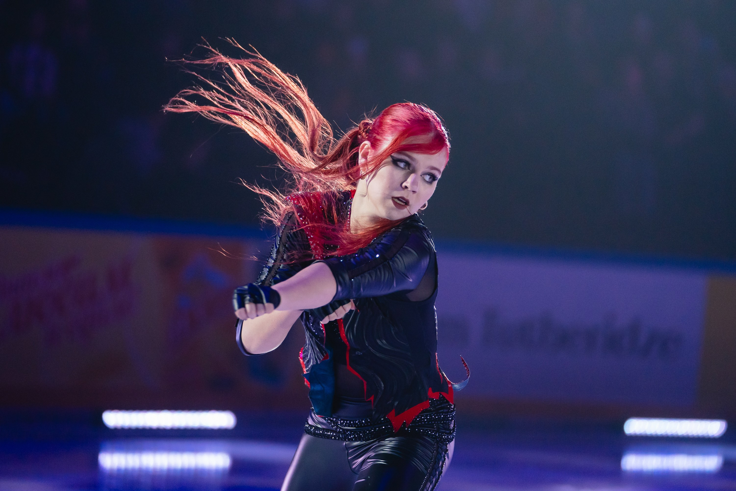 Шоу «Чемпионы на льду» в Новосибирске. Воробьева Ксения — Спортивный и танцевальный фотограф Новосибирск