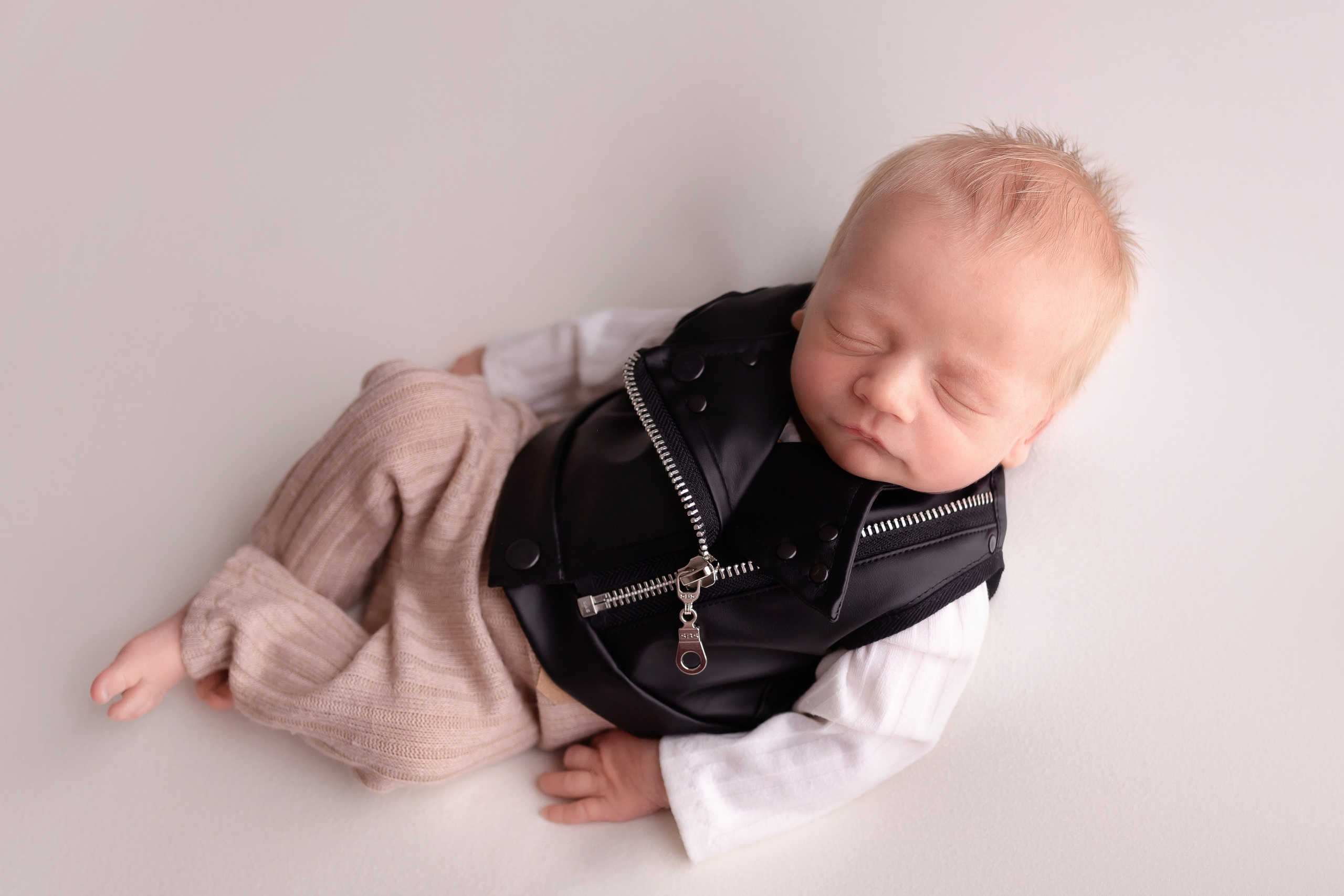 Фотограф Новорожденных и беременности г. Тюмень