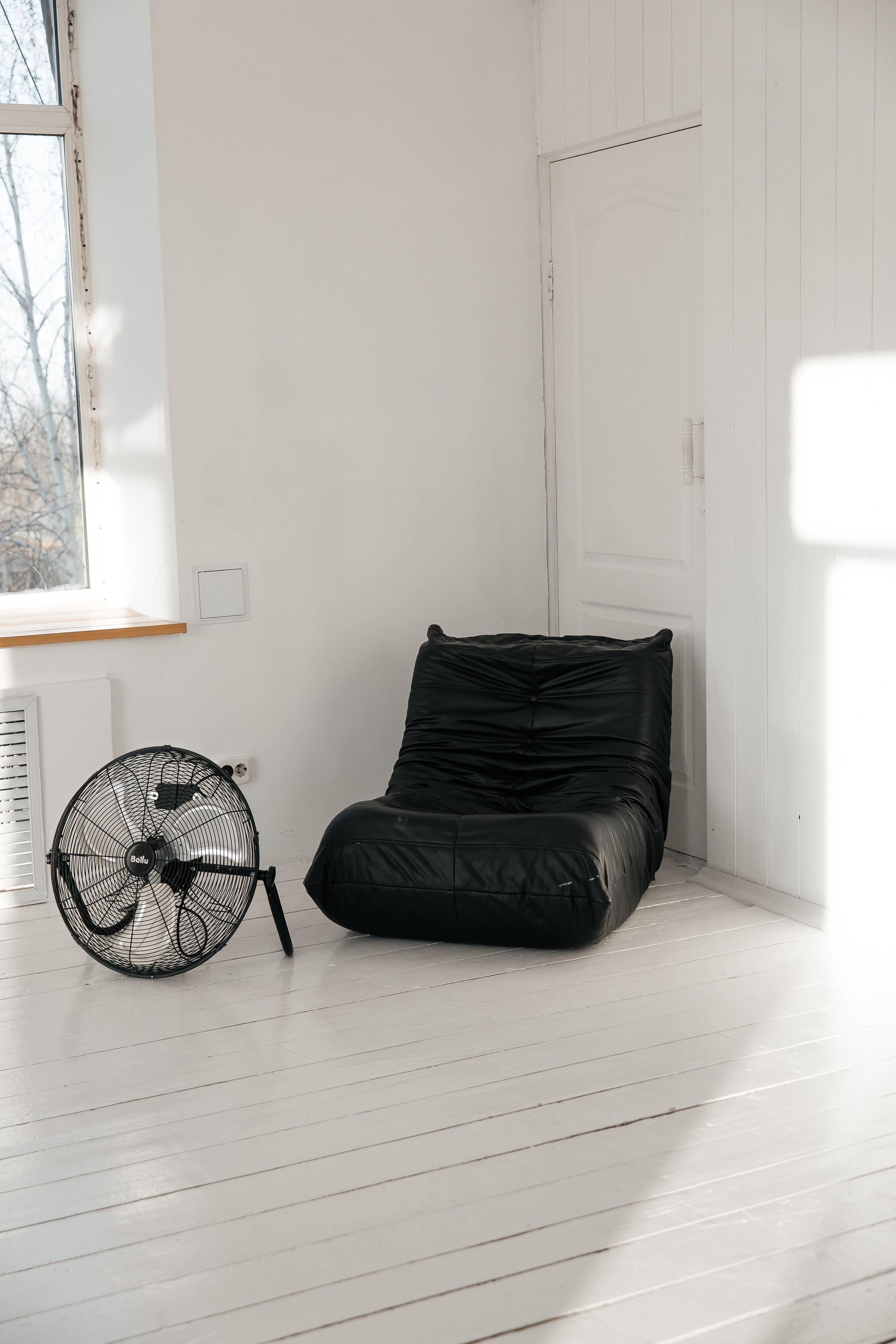 Малый белый зал. Фотостудия 220 — первая в Чите фотостудия, предназначенная для работы