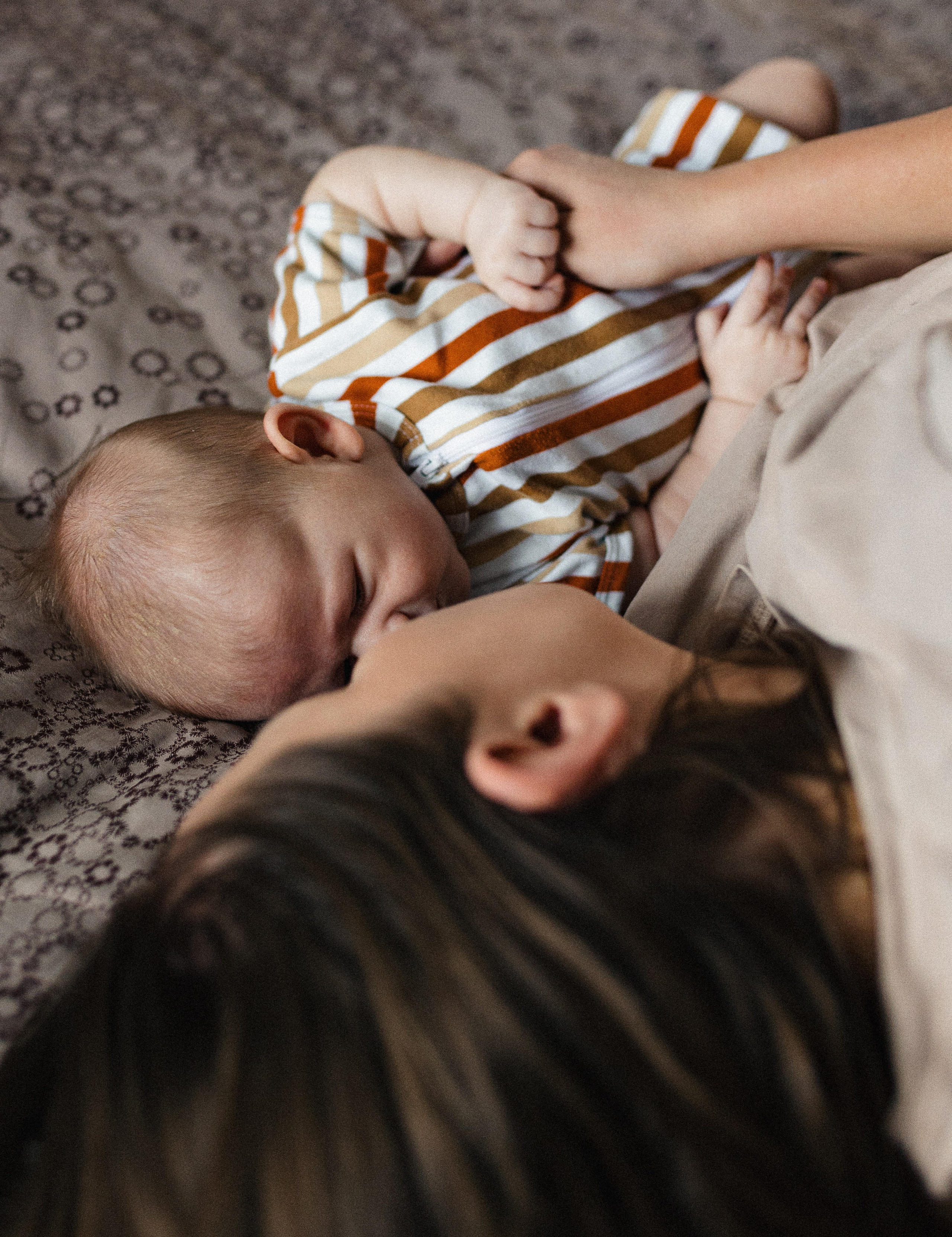 Домашняя семейная фотосессия с малышом. Портретный и семейный фотограф в Москве Мария Рослякова