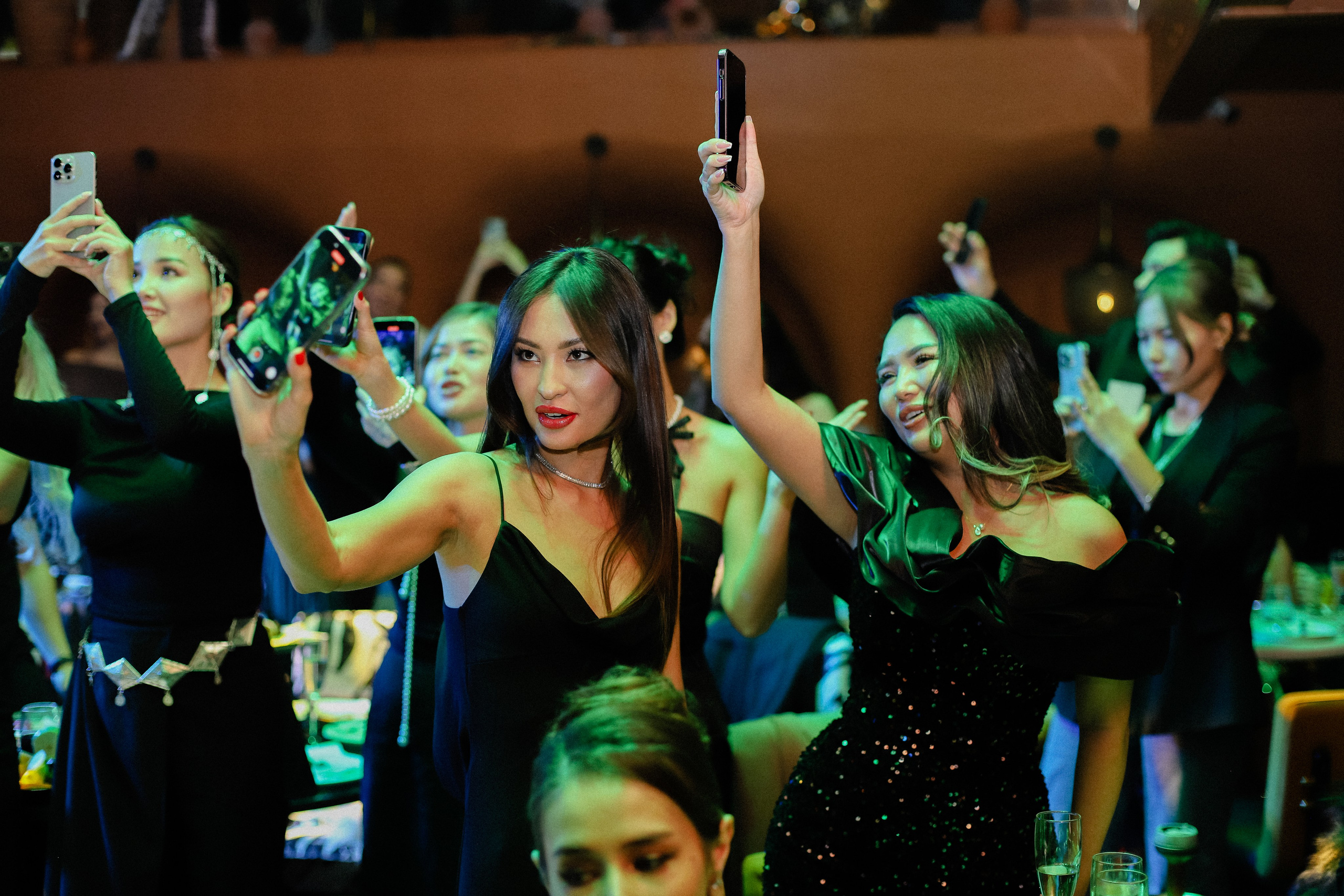 Корпоратив QM | 5.12. Фотограф в Алматы и Москве Даша Пушкина