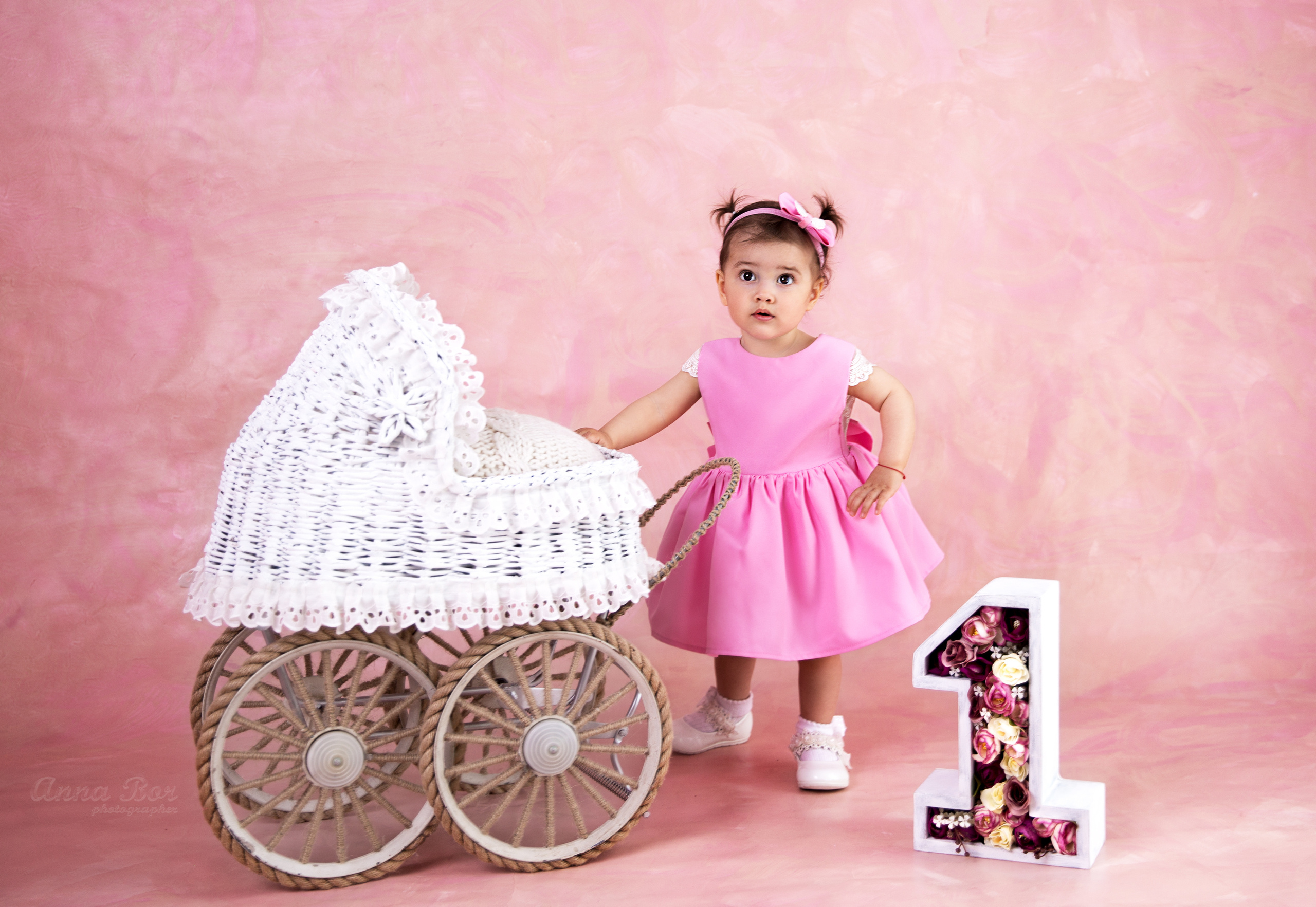 Фотосессия ГОДОВАСИЕ. Фотограф новорожденных, детей до года и беременных в Симферополе