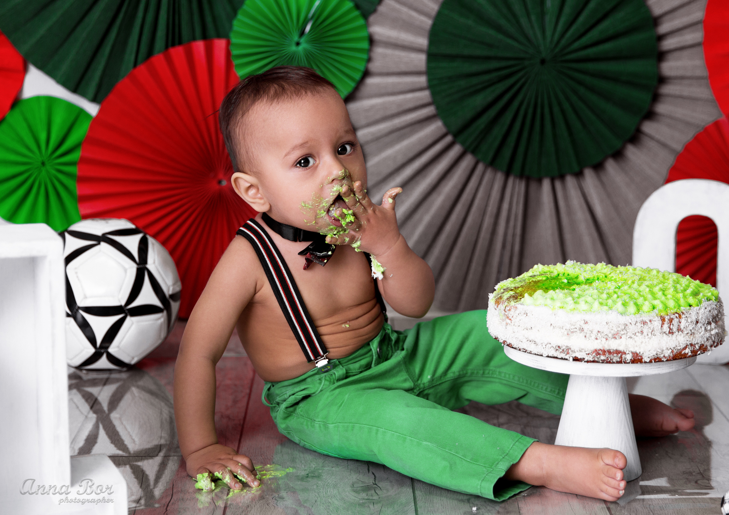 Фотосессия ГОДОВАСИЕ. Фотограф новорожденных, детей до года и беременных в Симферополе