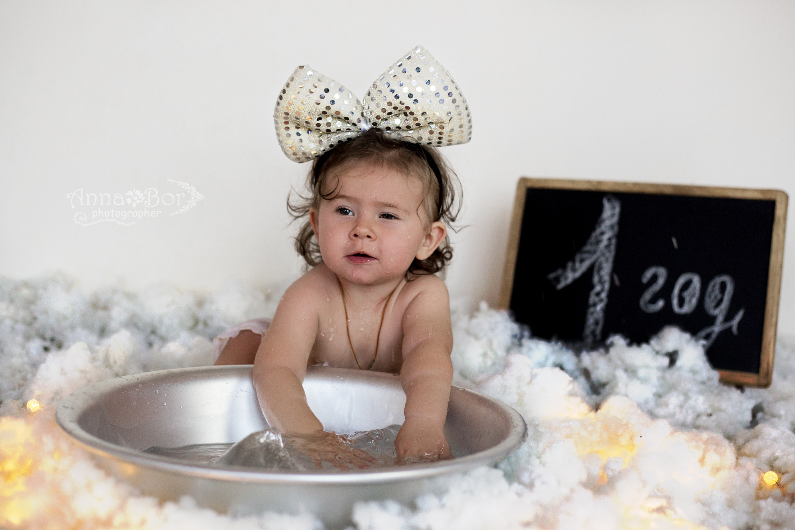 Фотосессия ГОДОВАСИЕ. Фотограф новорожденных, детей до года и беременных в Симферополе