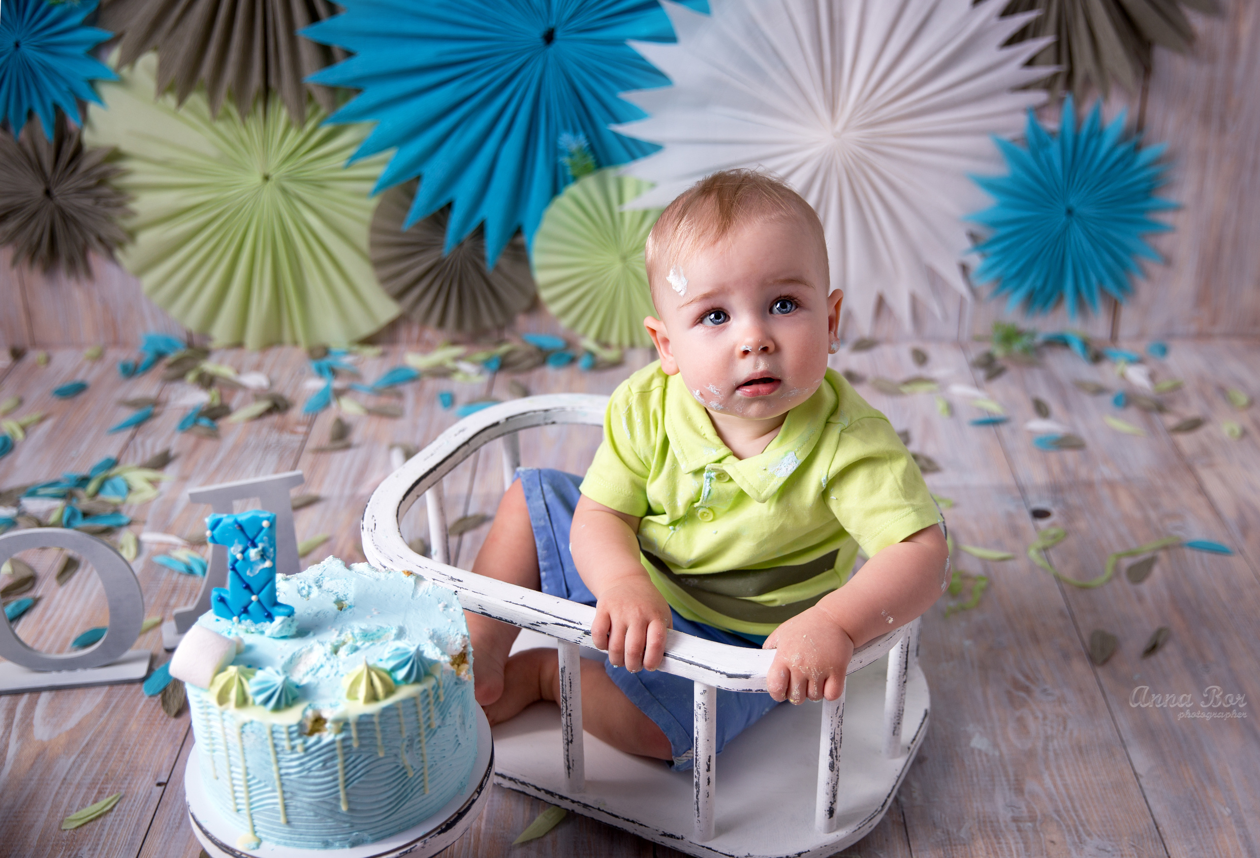 Фотосессия ГОДОВАСИЕ. Фотограф новорожденных, детей до года и беременных в Симферополе