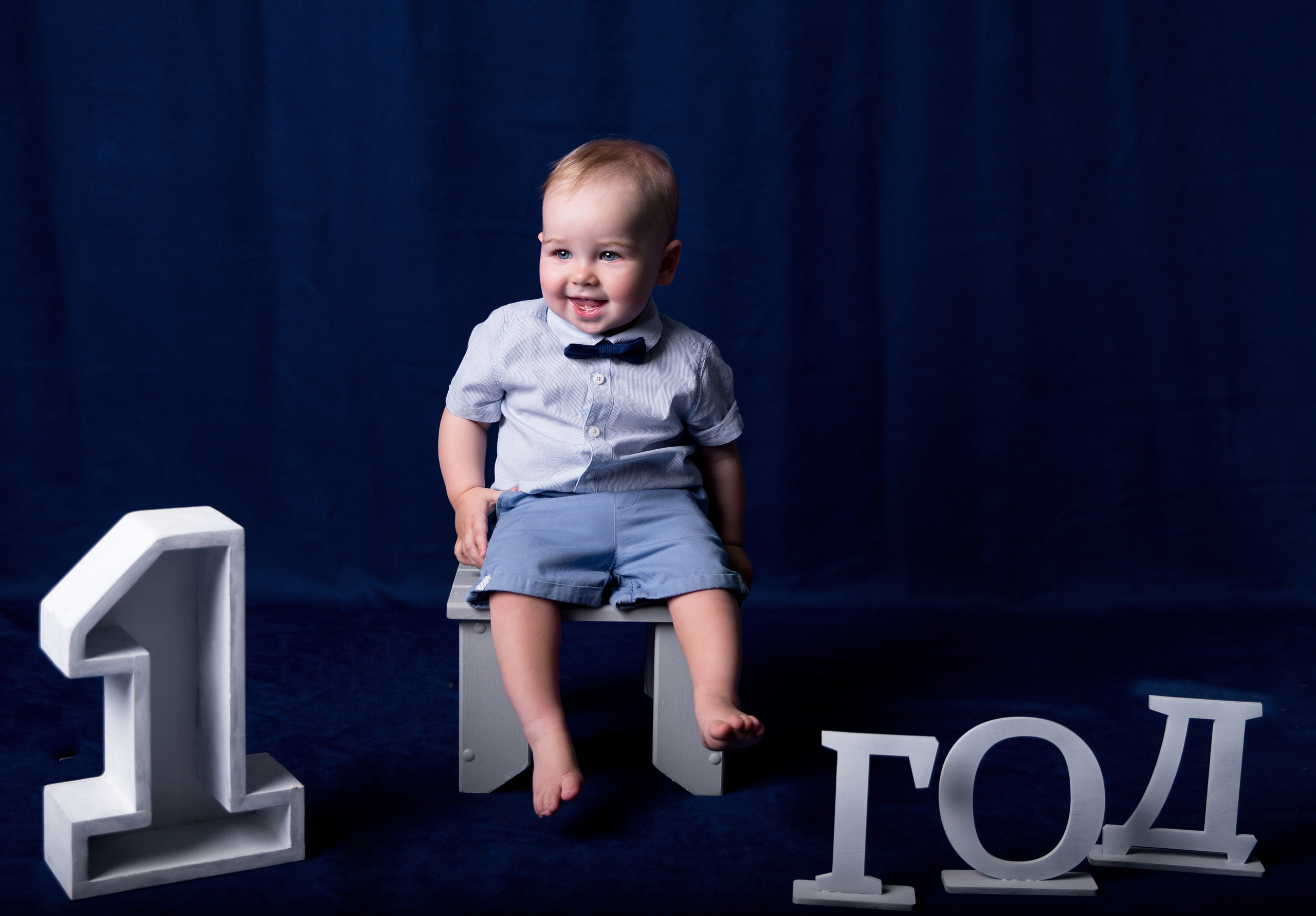 Фотосессия ГОДОВАСИЕ. Фотограф новорожденных, детей до года и беременных в Симферополе