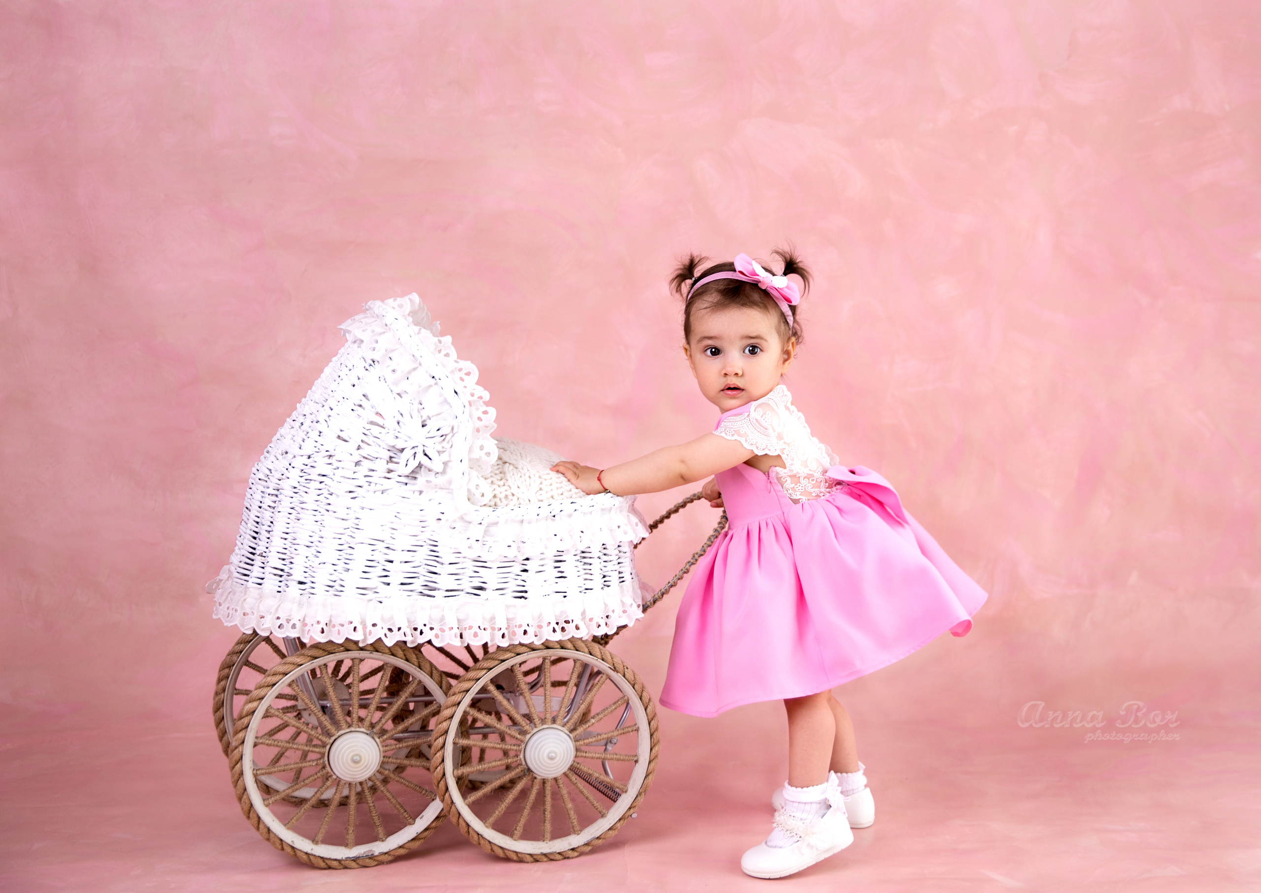 Фотосессия ГОДОВАСИЕ. Фотограф новорожденных, детей до года и беременных в Симферополе