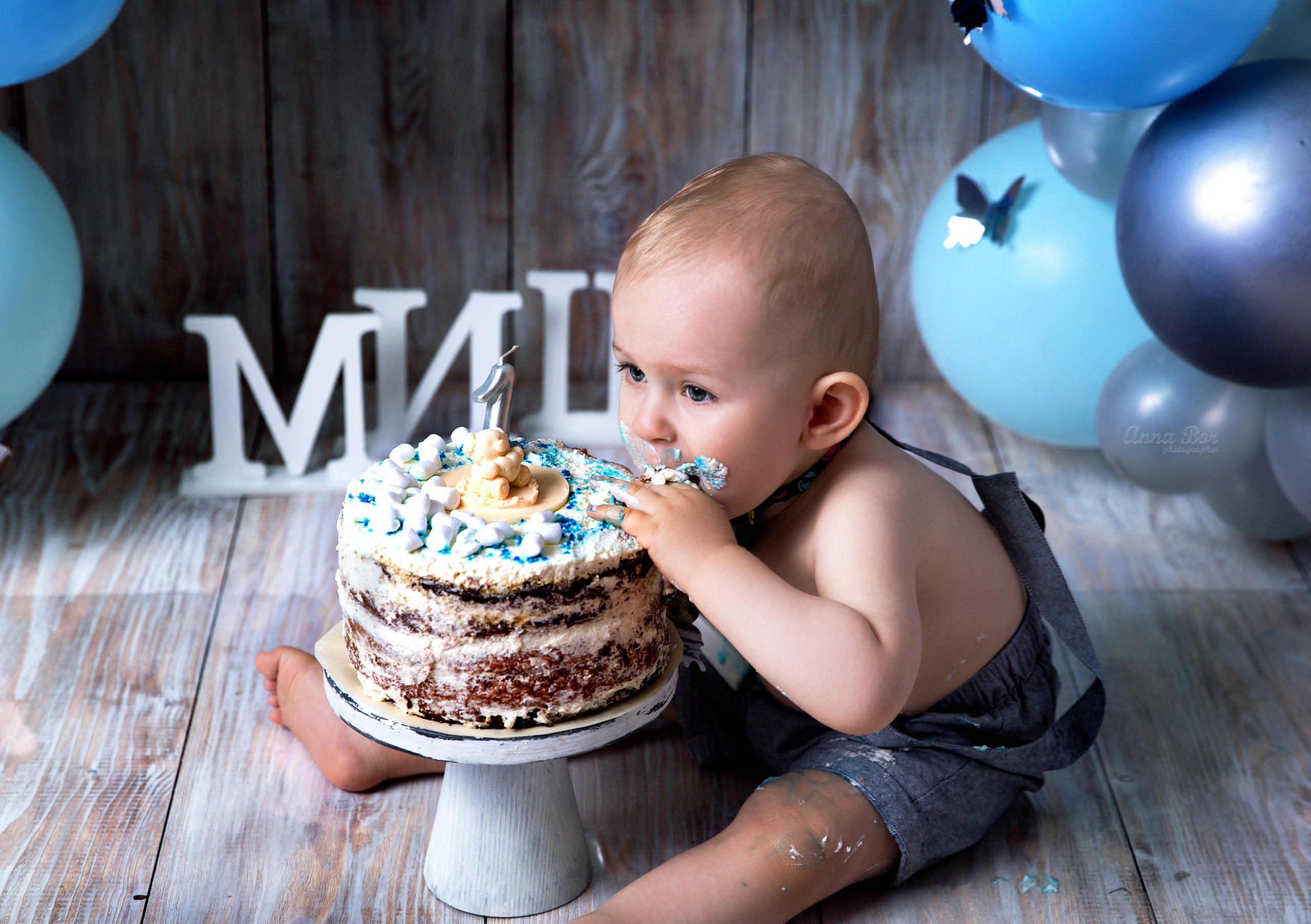 Фотосессия ГОДОВАСИЕ. Фотограф новорожденных, детей до года и беременных в Симферополе